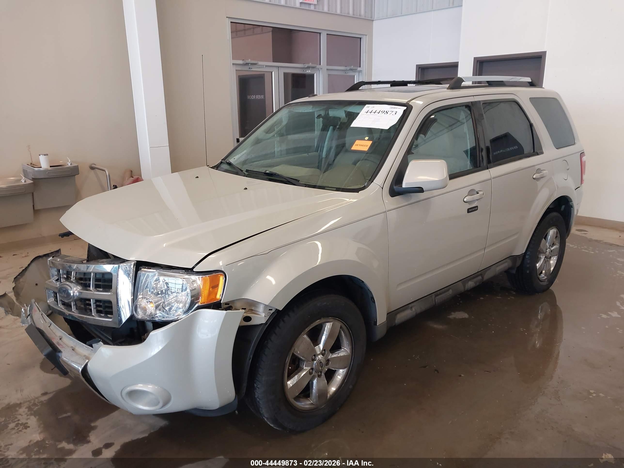 2009 Ford Escape Limited Серебряный vin: 1FMCU94G69KA65493