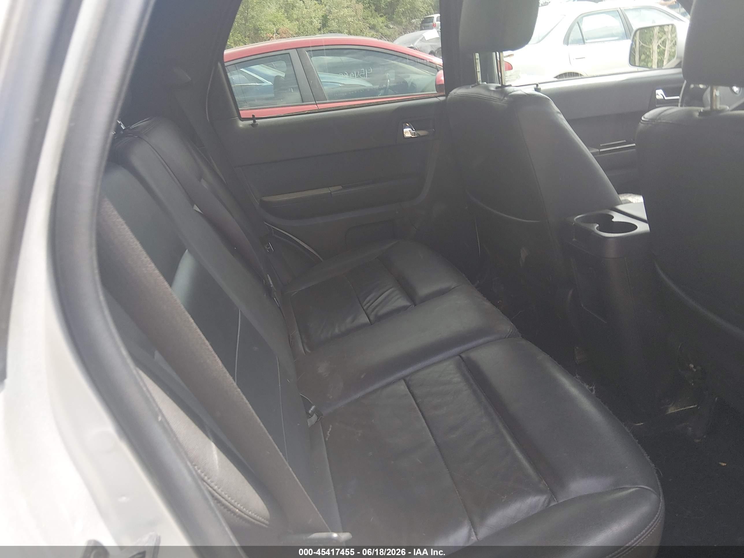 2009 Ford Escape Limited Серебряный vin: 1FMCU94G69KC56508