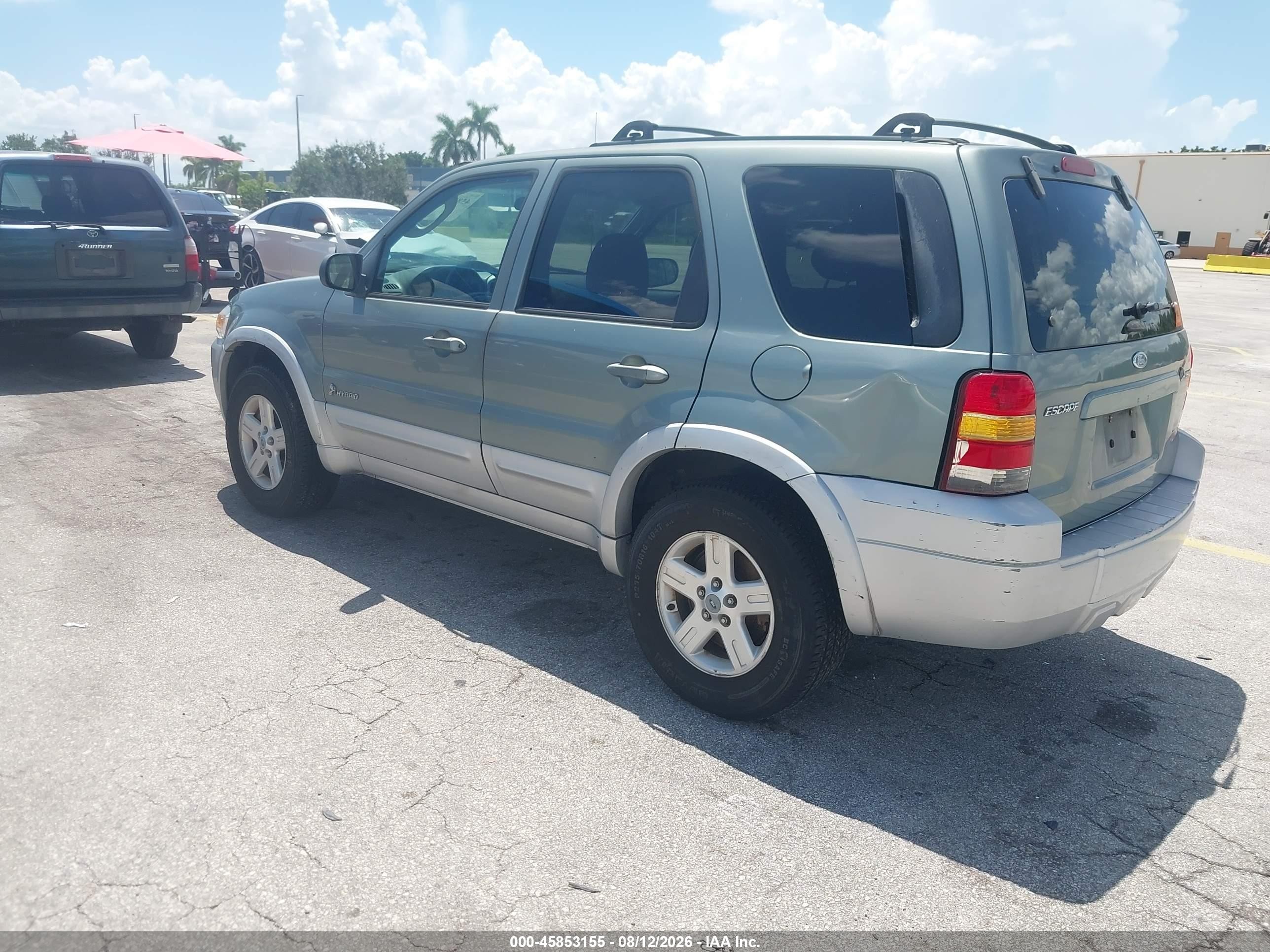 2006 Ford Escape Hybrid   Green vin: 1FMCU95H06KA08225