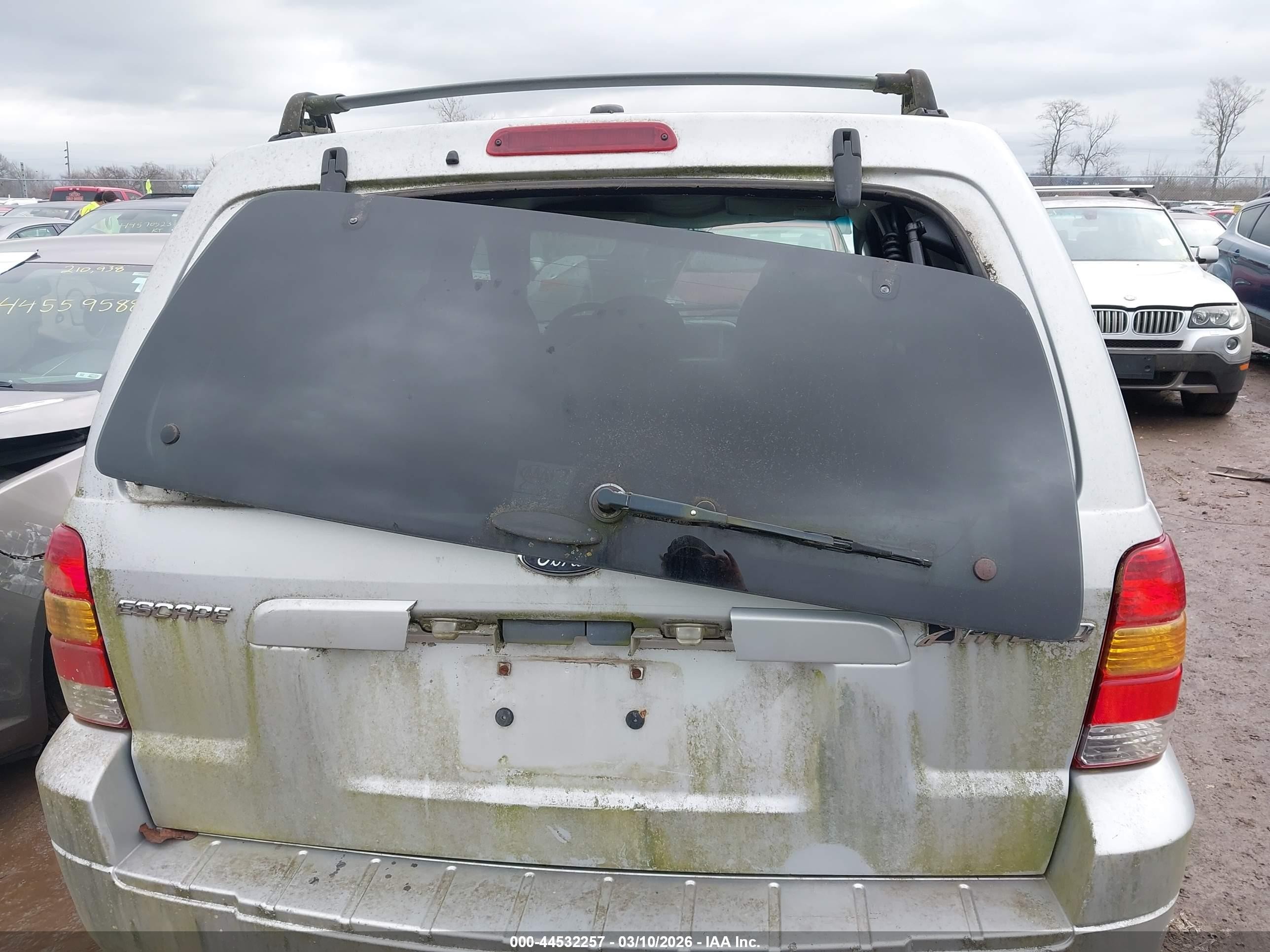 2006 Ford Escape Hybrid   Silver vin: 1FMCU96H36KA75075