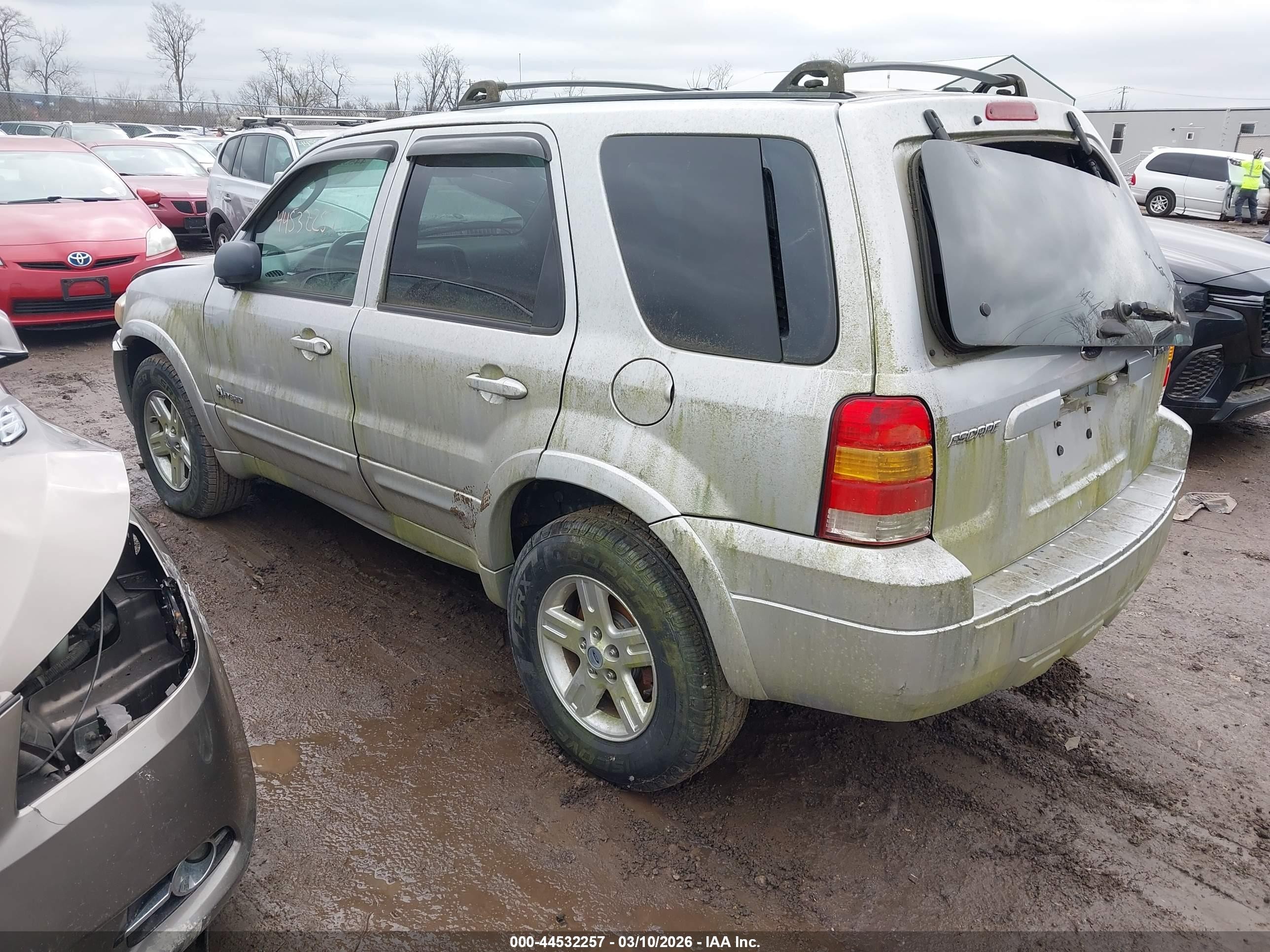 2006 Ford Escape Hybrid   Silver vin: 1FMCU96H36KA75075