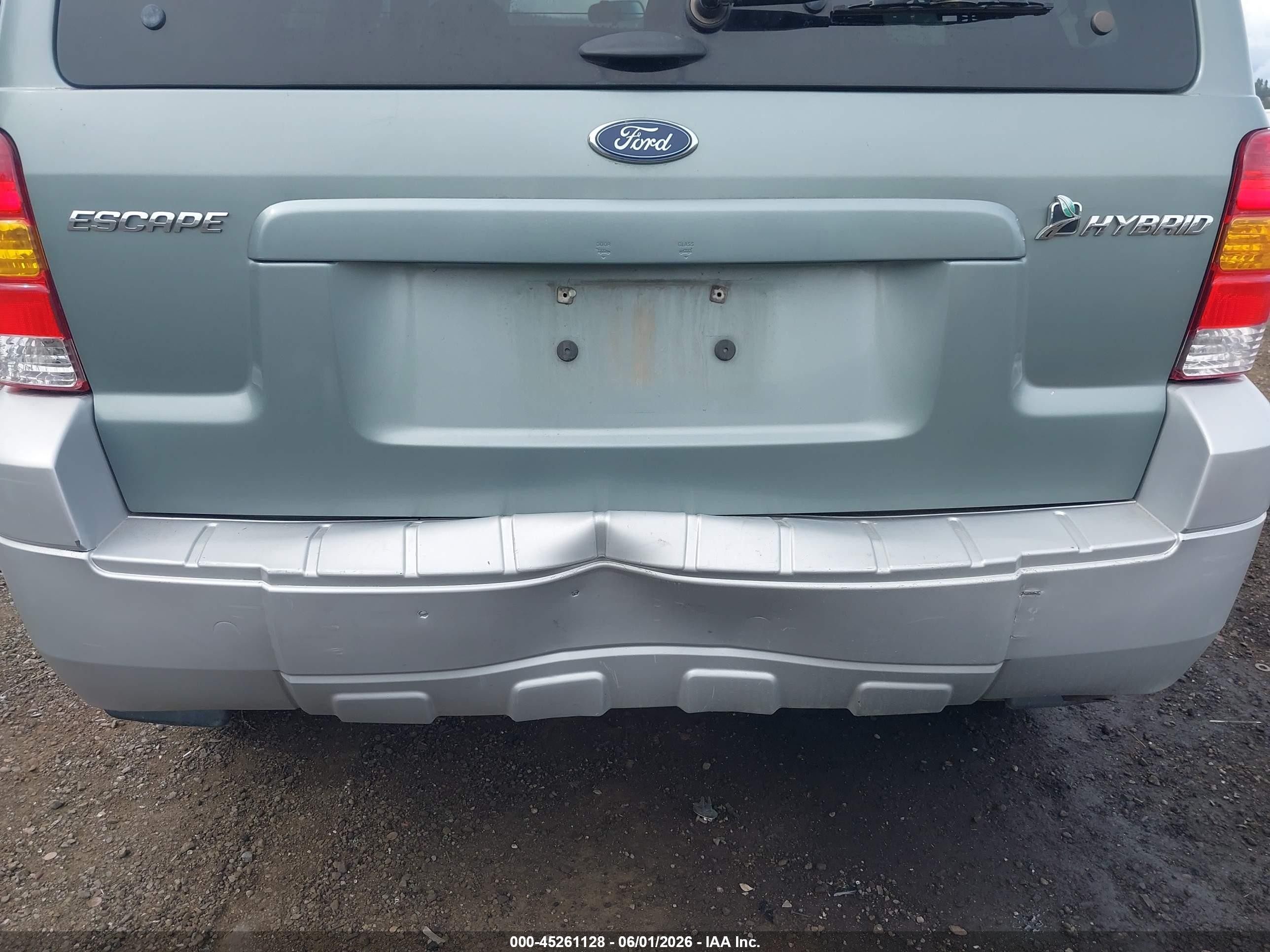 2006 Ford Escape Hybrid   Light Blue vin: 1FMCU96H86KC27948
