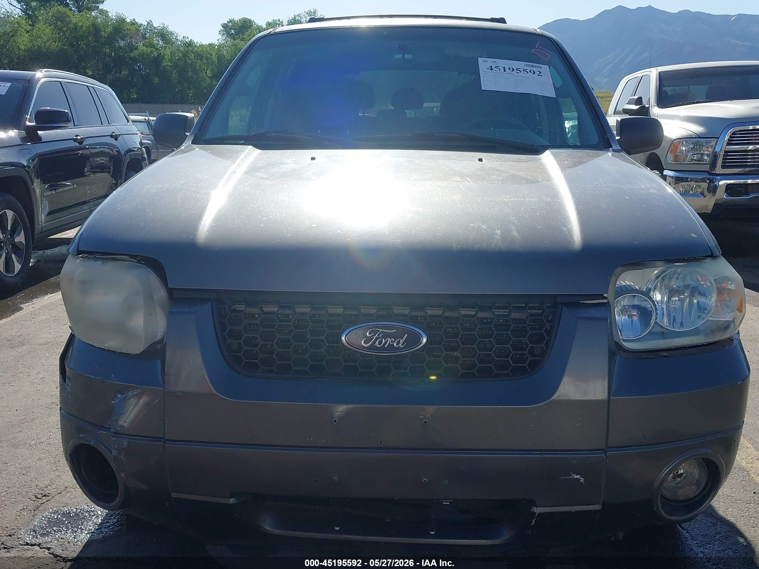 2006 Ford Escape Hybrid   Gray vin: 1FMCU96HX6KA39920
