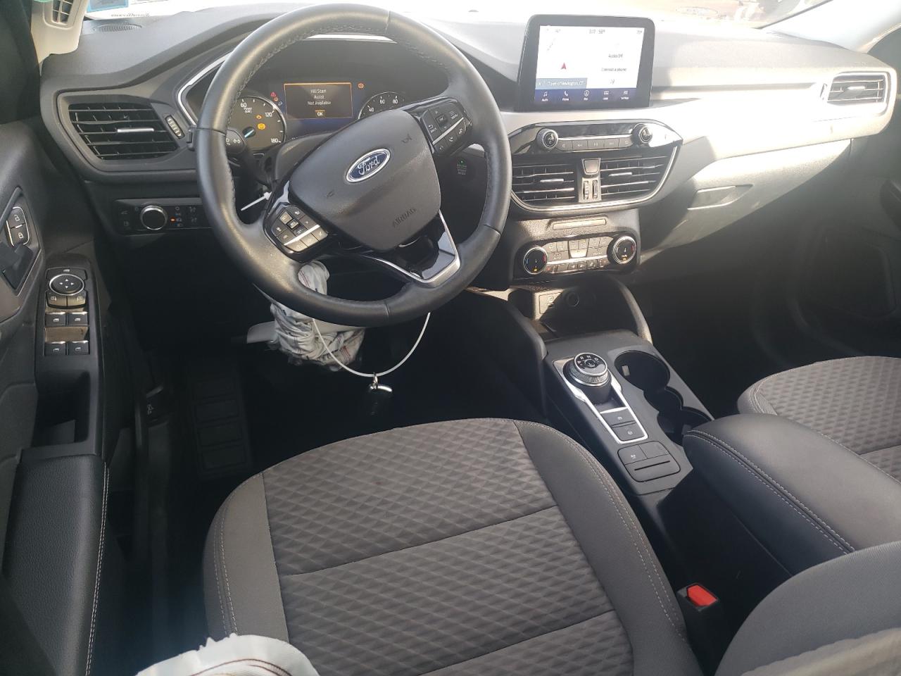 2022 Ford Escape Se Серебряный vin: 1FMCU9BZ0NUA31410