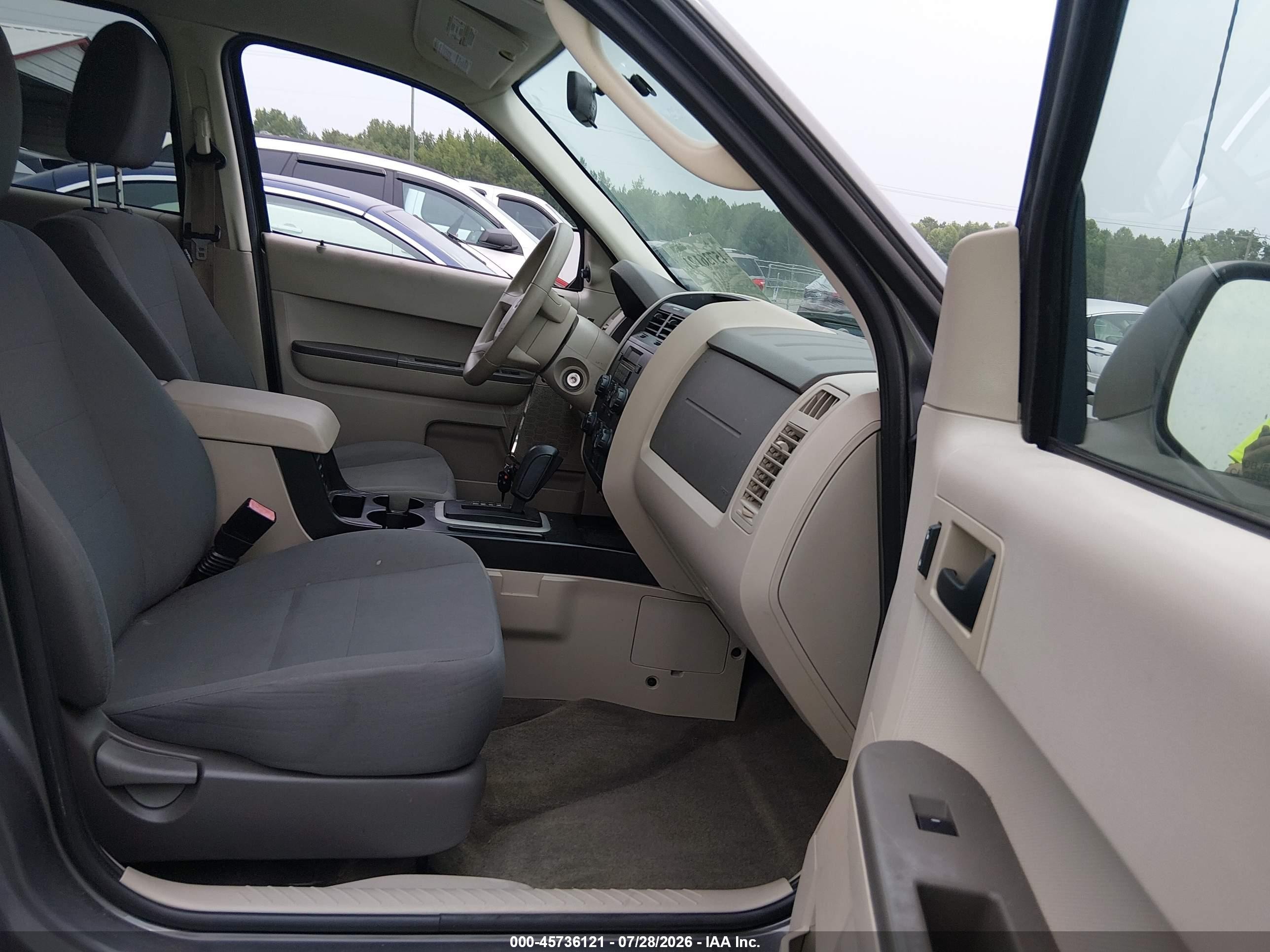 2011 Ford Escape Xls Gray vin: 1FMCU9C70BKA88159