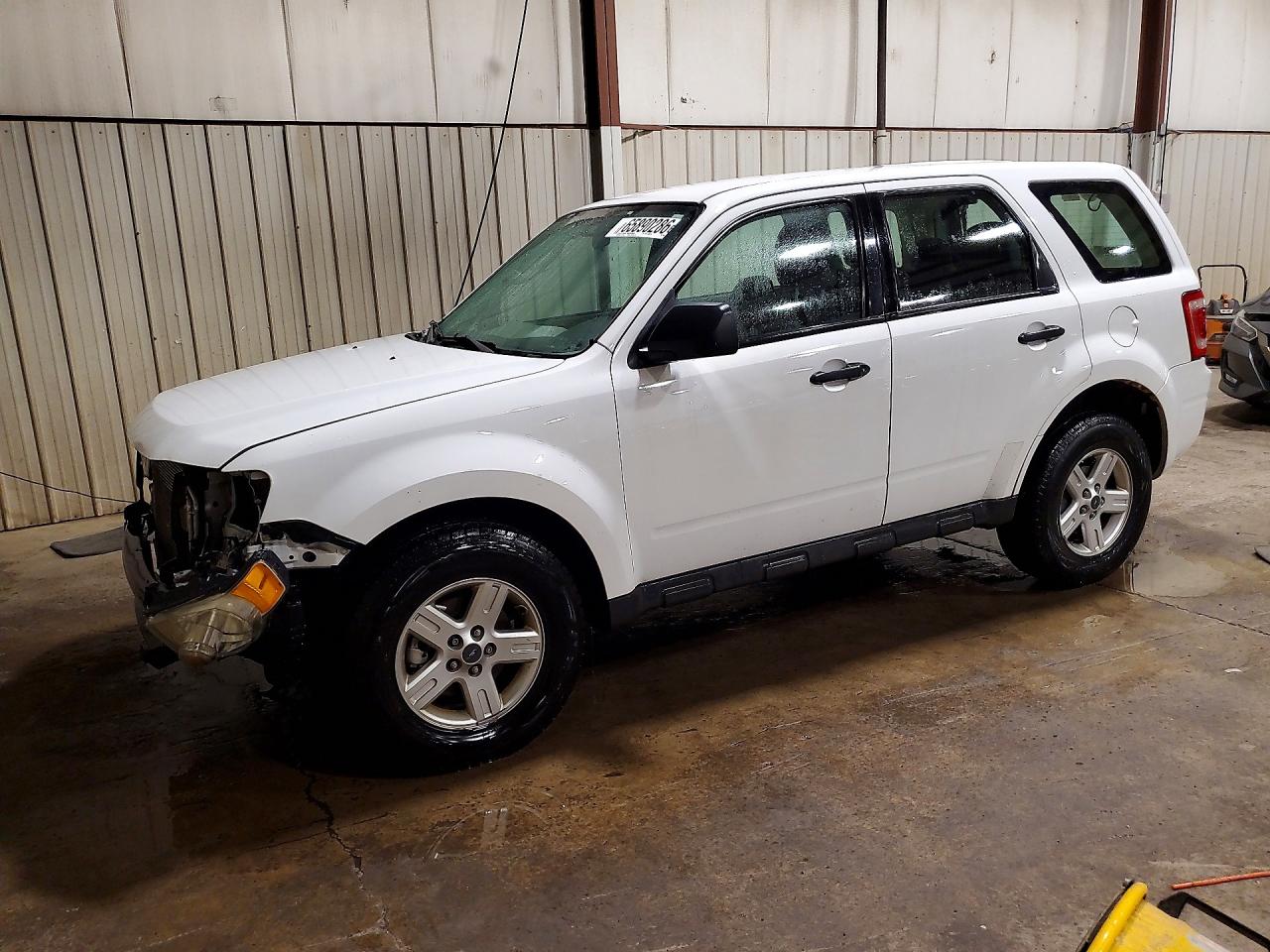 2012 Ford Escape Xls White vin: 1FMCU9C70CKB80986