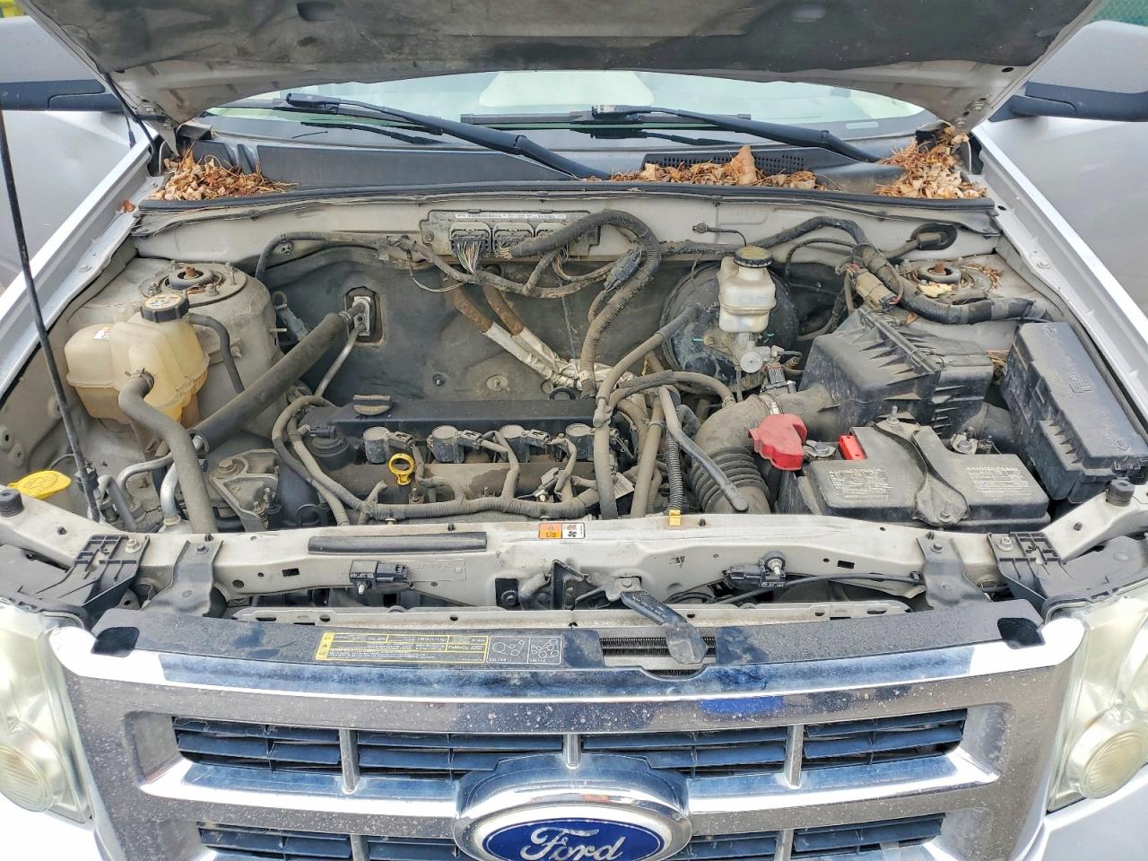 2010 Ford Escape Xls Gray vin: 1FMCU9C71AKC90670