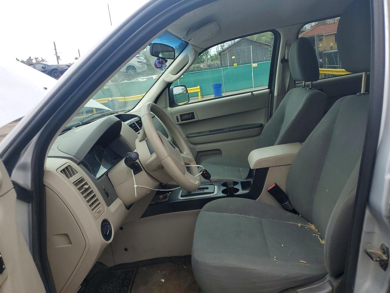 2010 Ford Escape Xls Gray vin: 1FMCU9C71AKC90670