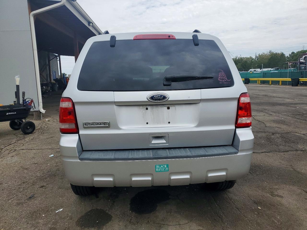 2010 Ford Escape Xls Gray vin: 1FMCU9C71AKC90670