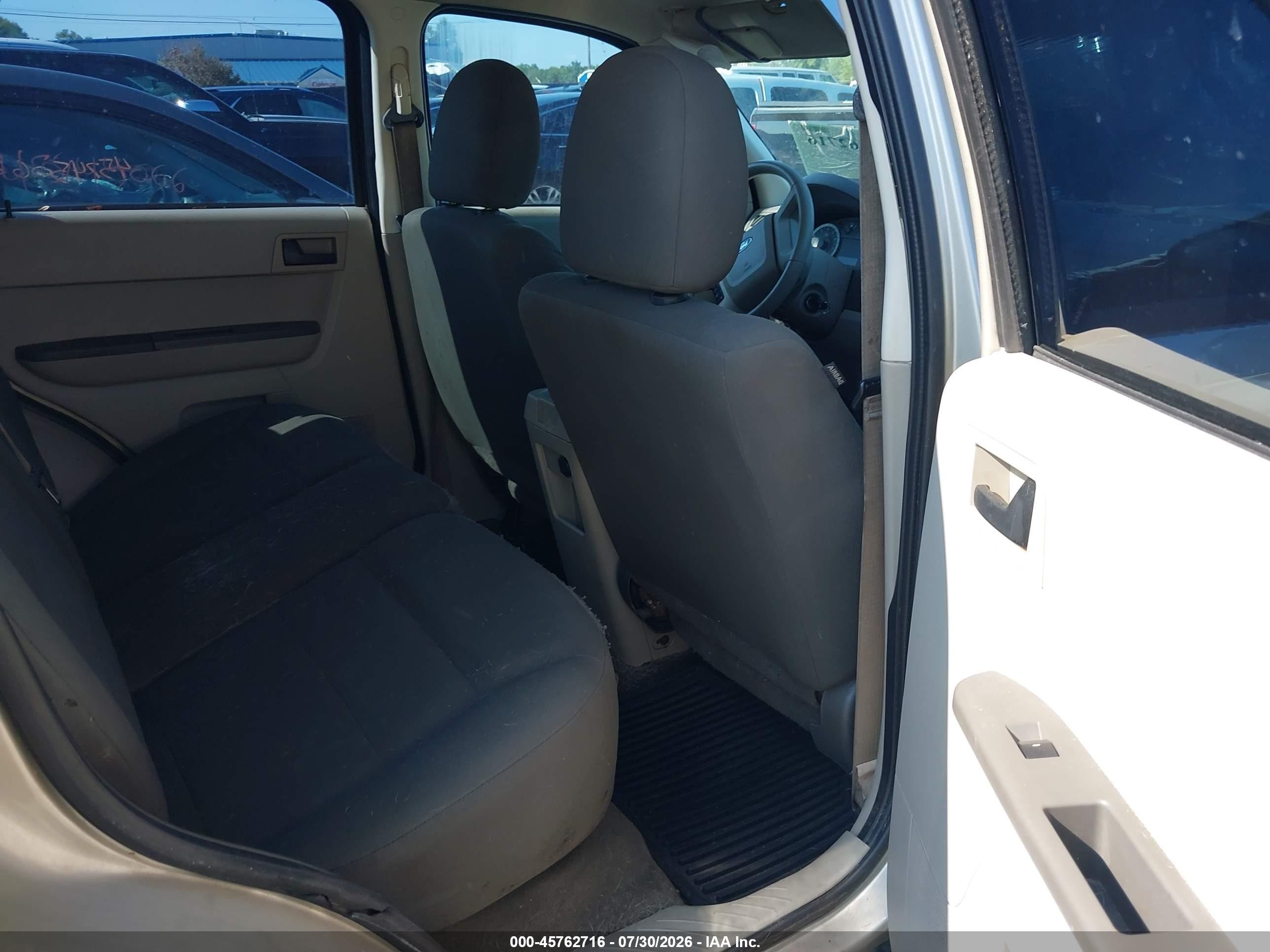 2012 Ford Escape Xls Gold vin: 1FMCU9C71CKA59772