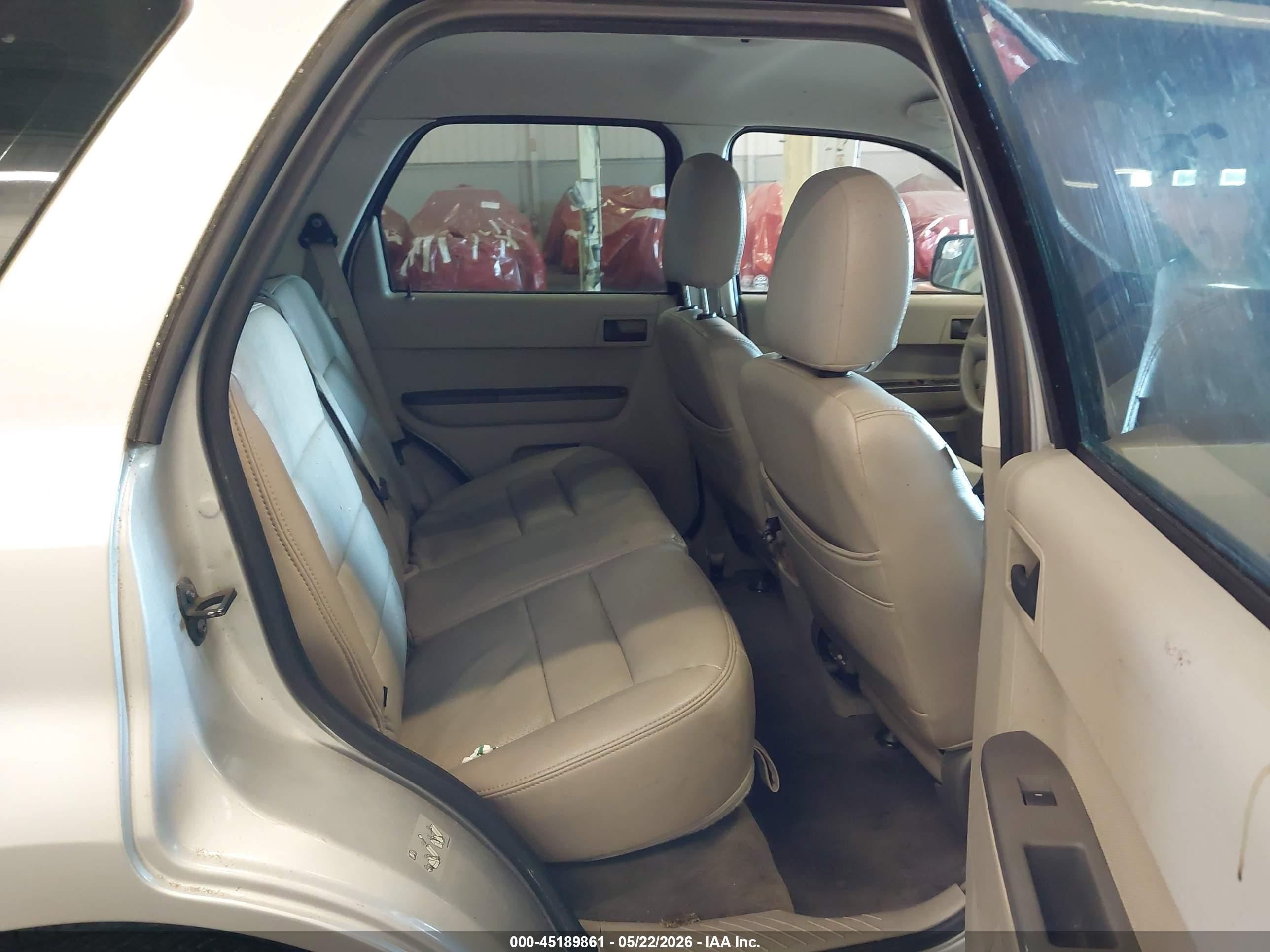2010 Ford Escape Xls Silver vin: 1FMCU9C74AKD12032