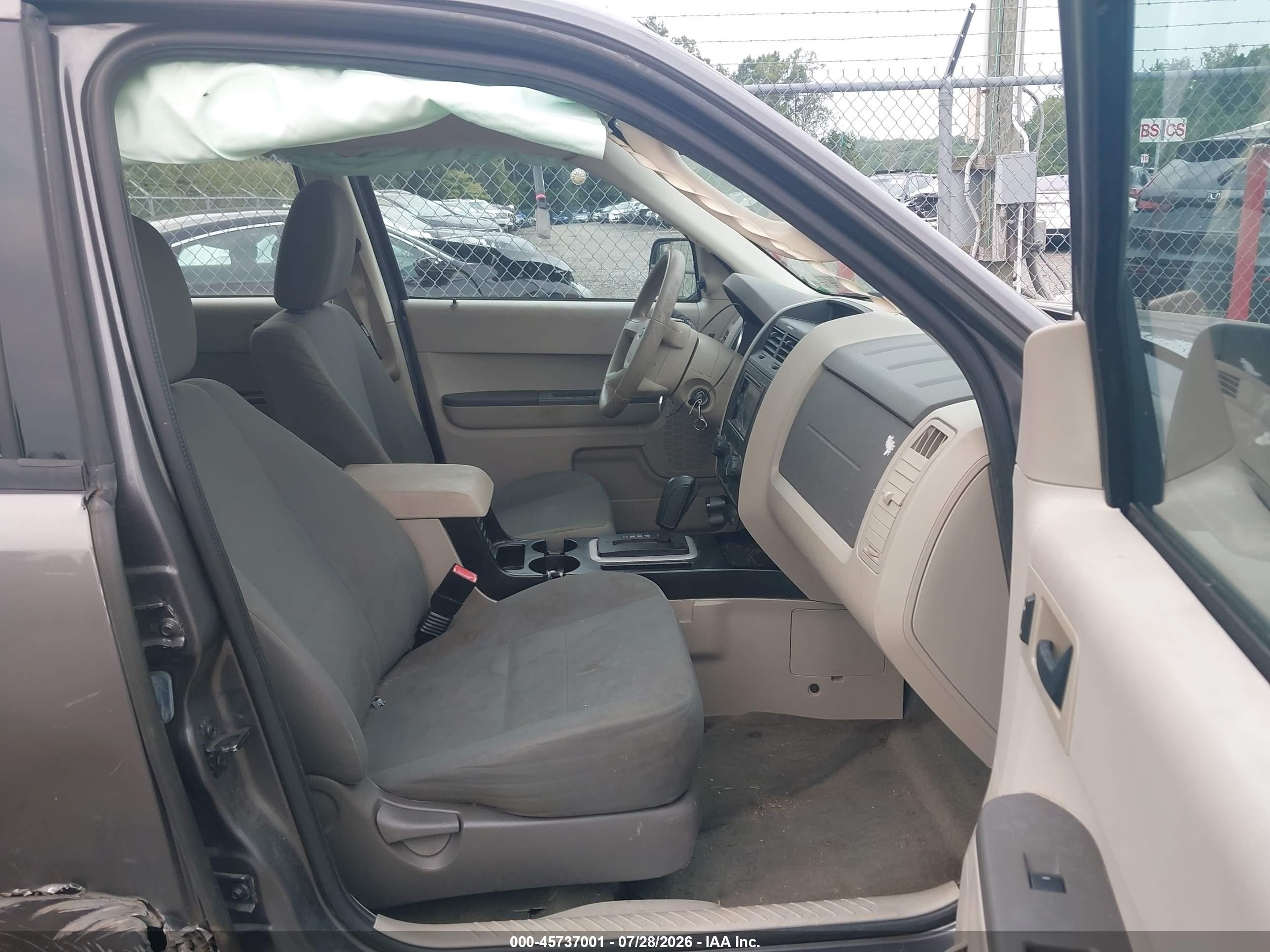 2011 Ford Escape Xls Gray vin: 1FMCU9C74BKB70685