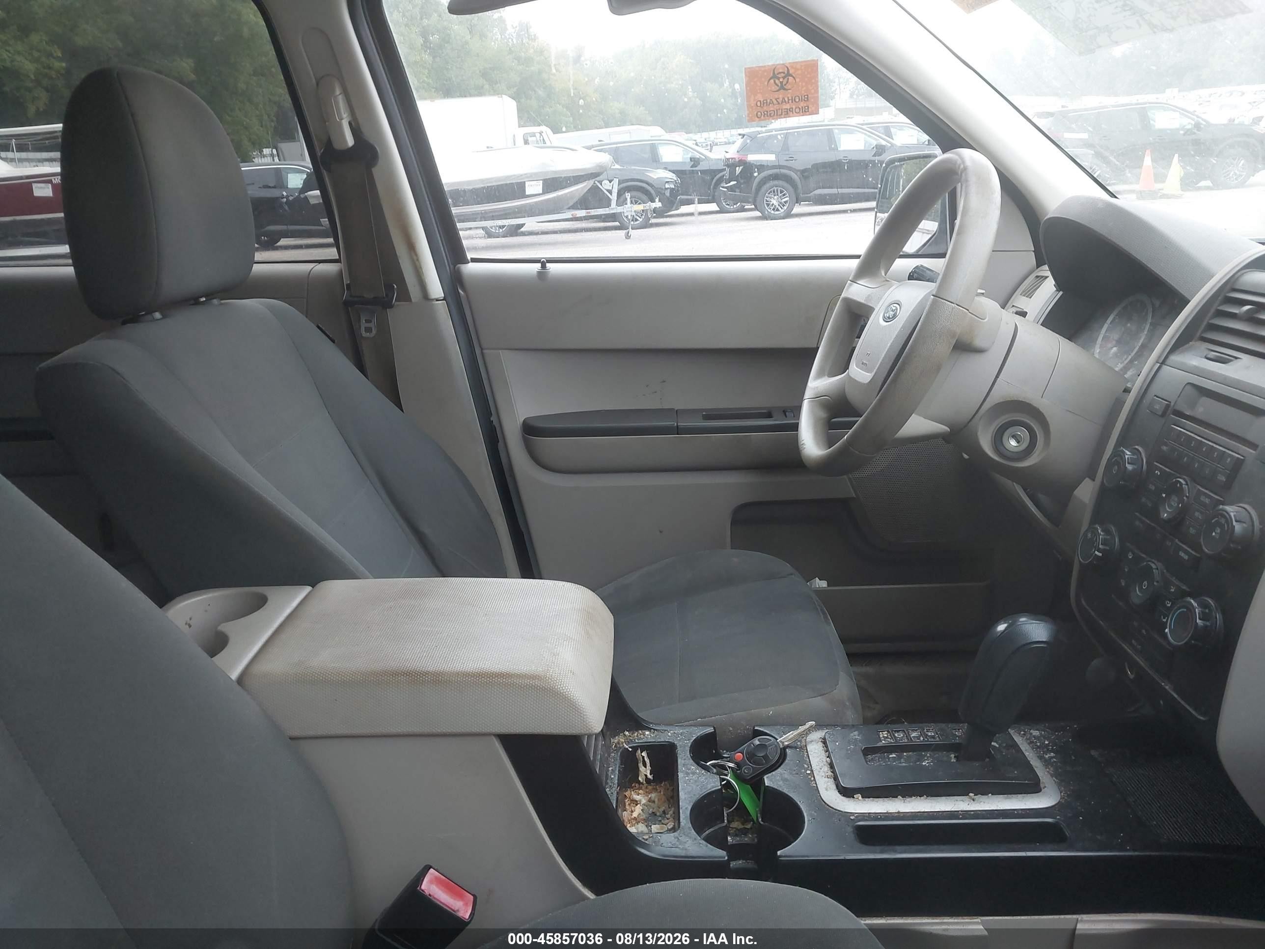 2010 Ford Escape Xls Серебряный vin: 1FMCU9C75AKD12752