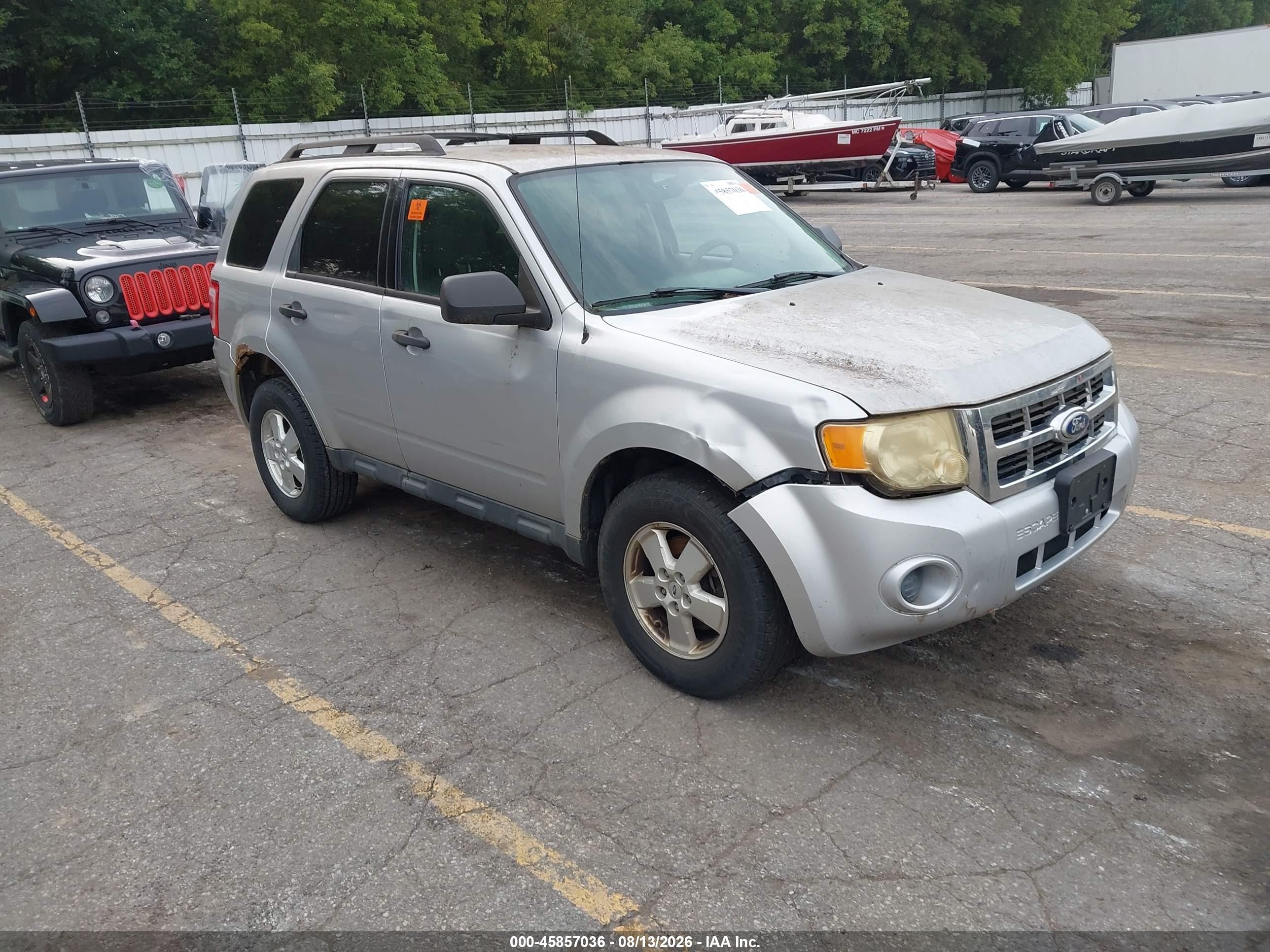 2010 Ford Escape Xls Серебряный vin: 1FMCU9C75AKD12752