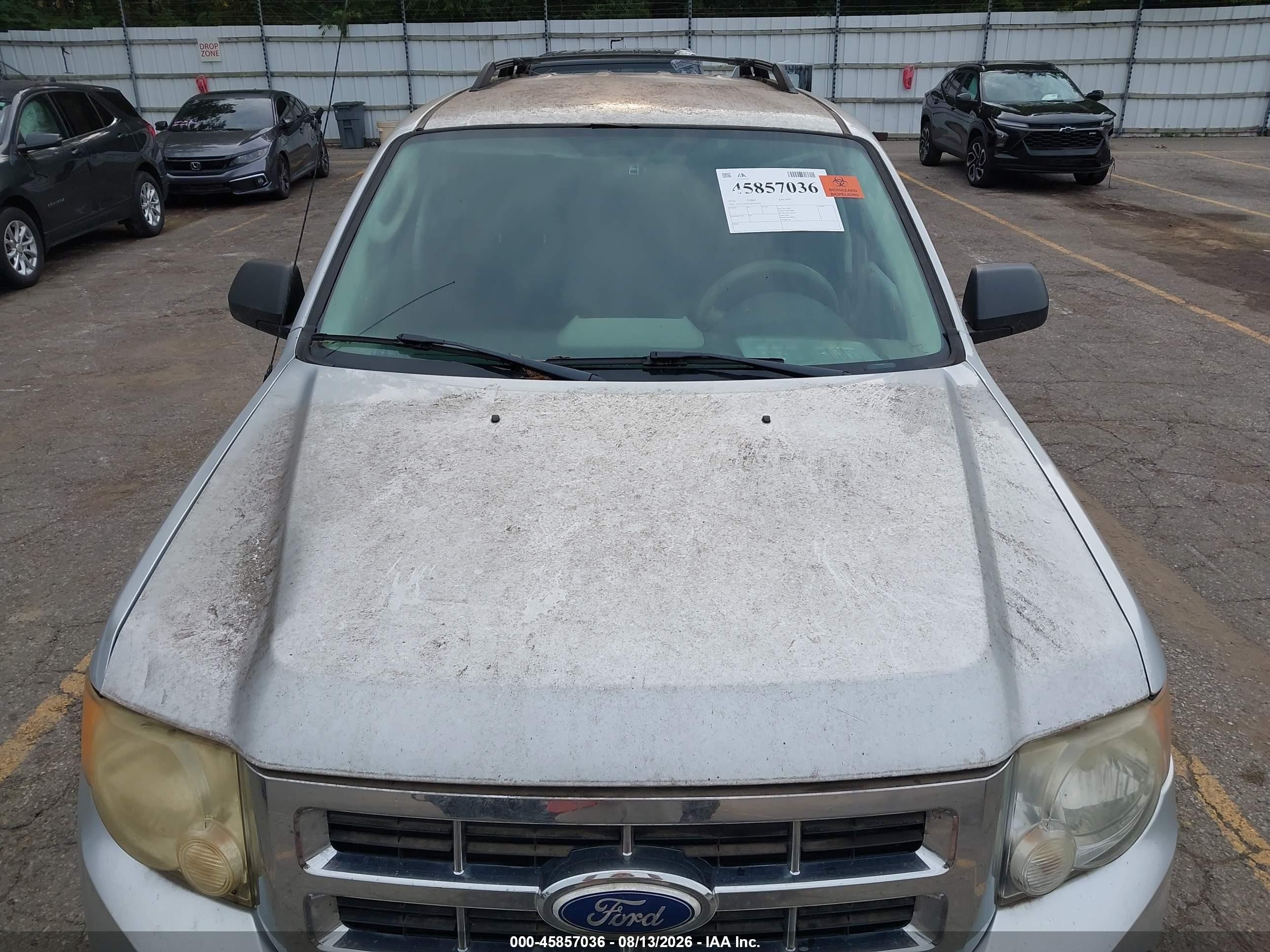 2010 Ford Escape Xls Серебряный vin: 1FMCU9C75AKD12752