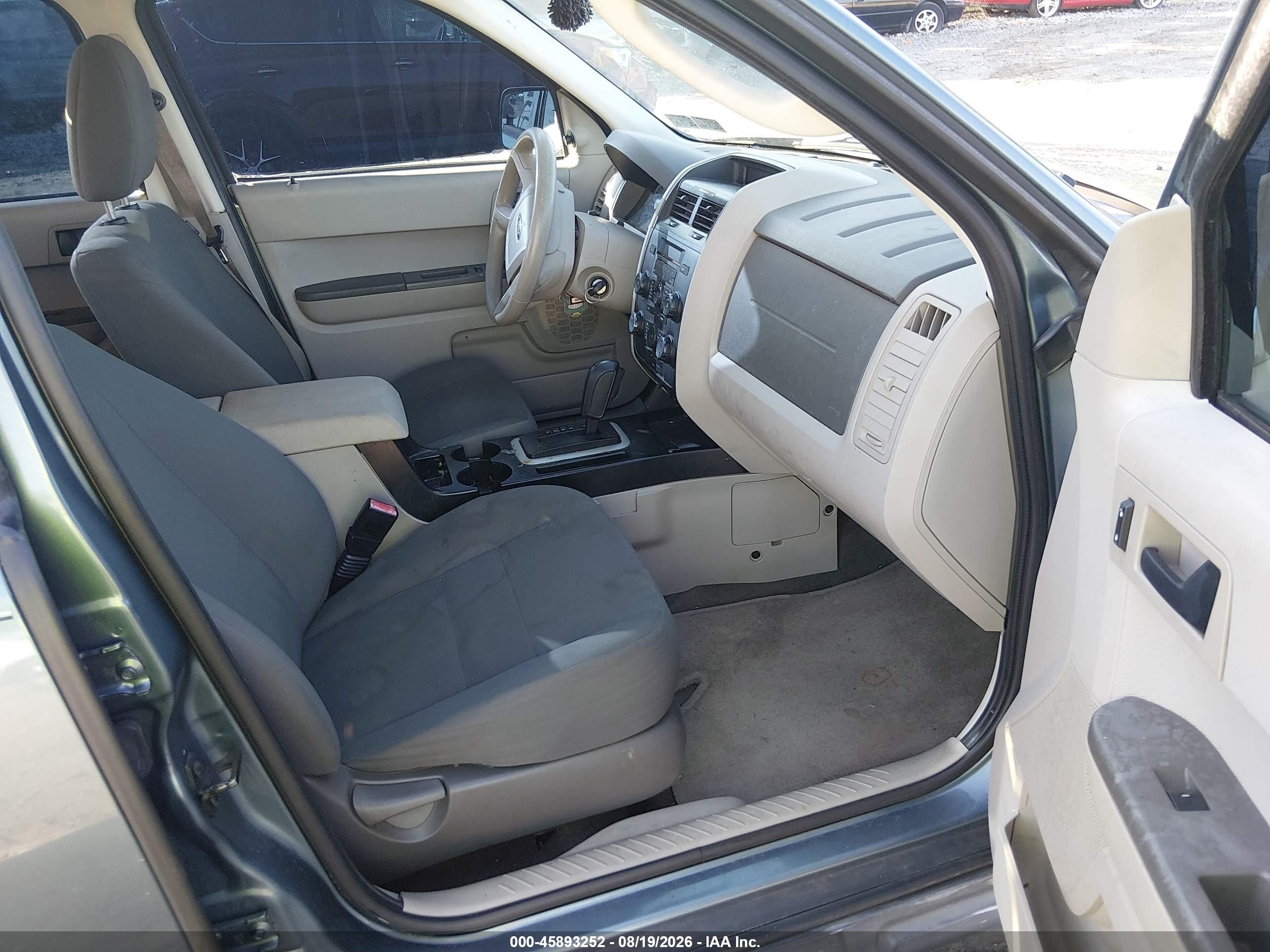 2011 Ford Escape Xls Light Blue vin: 1FMCU9C75BKB51501