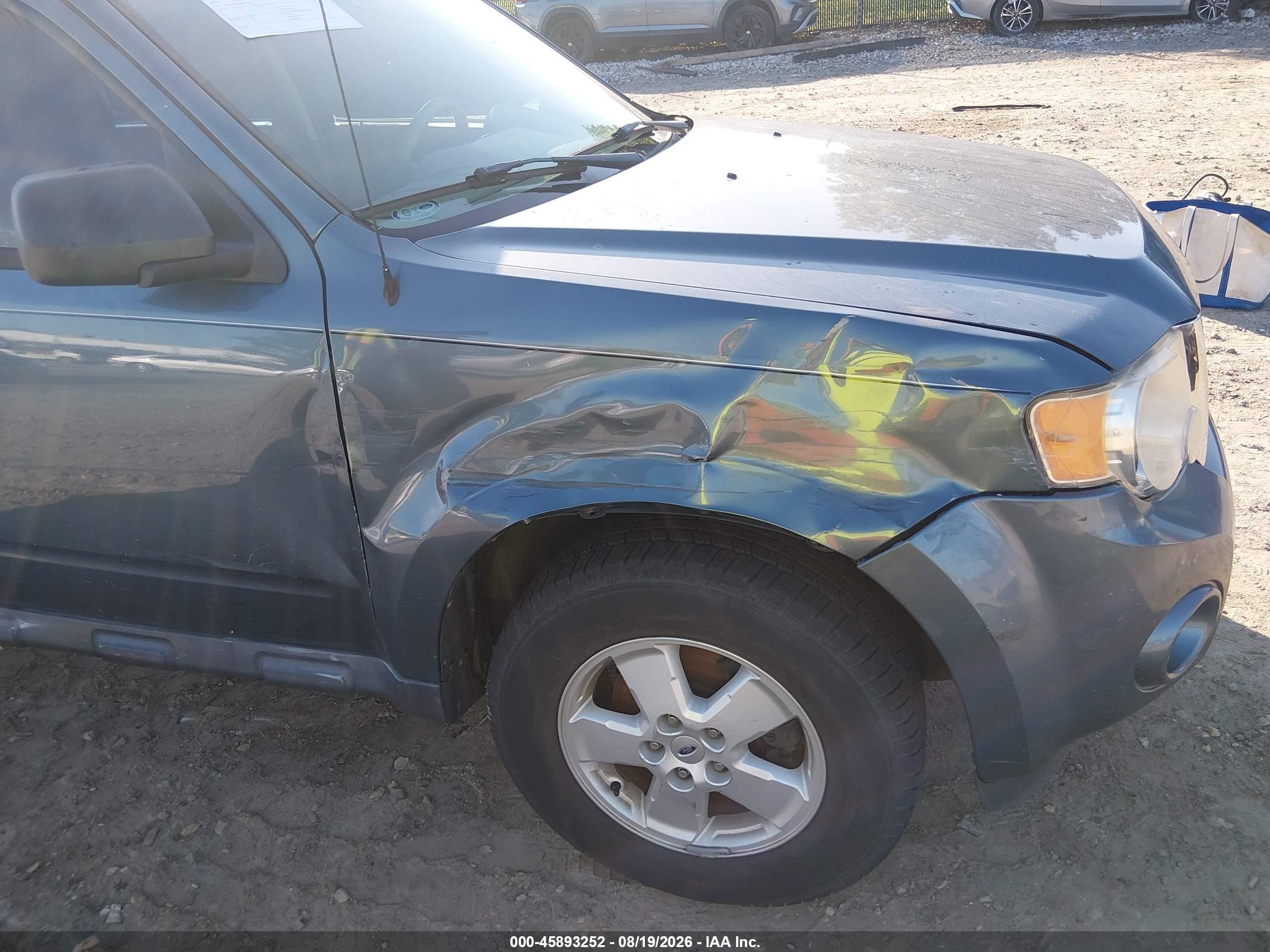2011 Ford Escape Xls Light Blue vin: 1FMCU9C75BKB51501