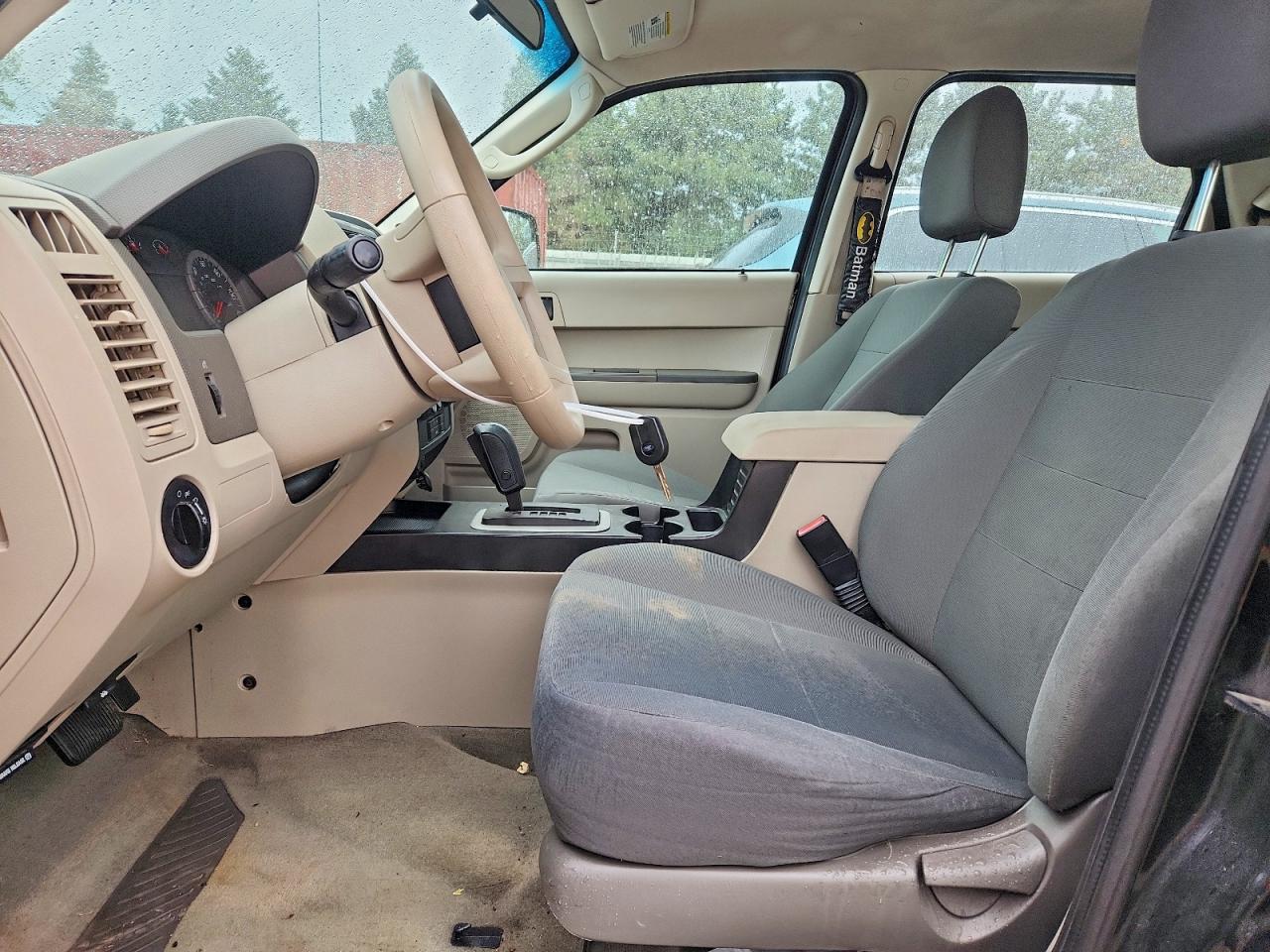 2010 Ford Escape Xls Black vin: 1FMCU9C76AKD17281