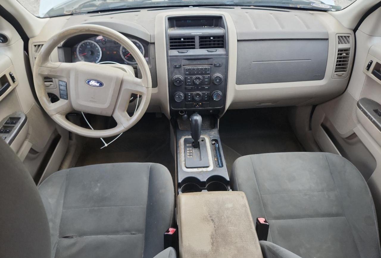 2011 Ford Escape Xls White vin: 1FMCU9C76BKA38964