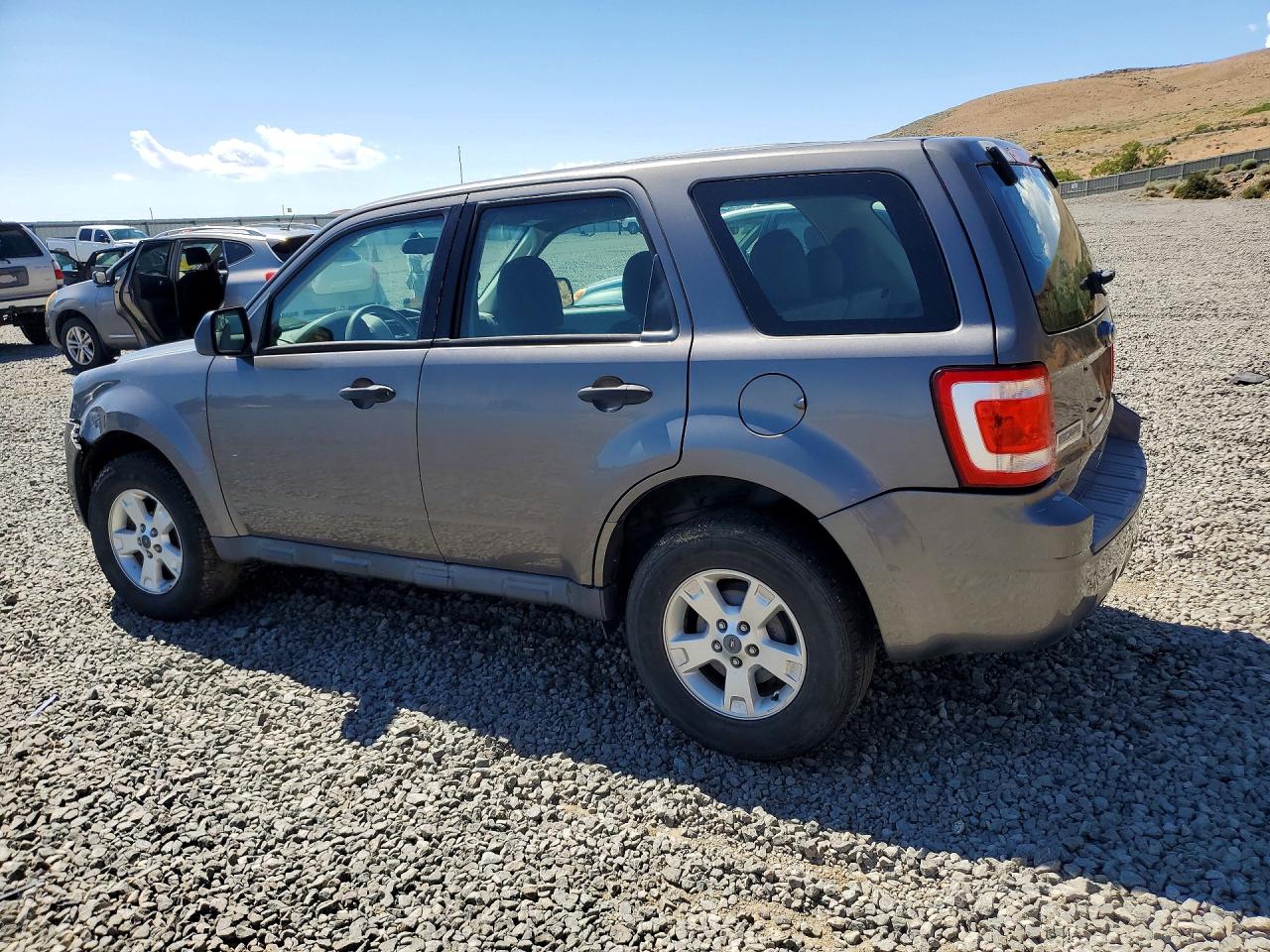 2010 Ford Escape Xls Charcoal vin: 1FMCU9C77AKB76477