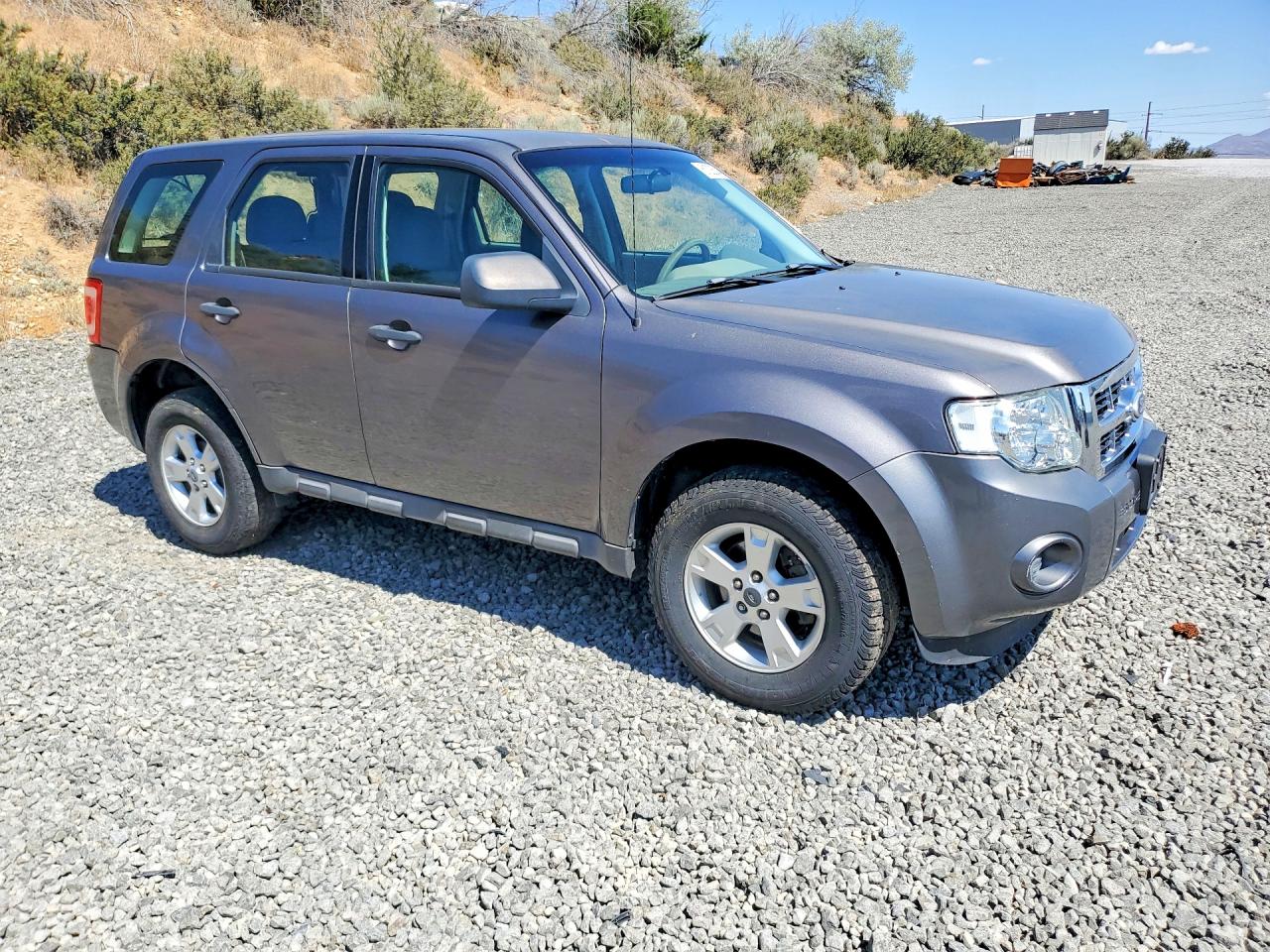2010 Ford Escape Xls Charcoal vin: 1FMCU9C77AKB76477
