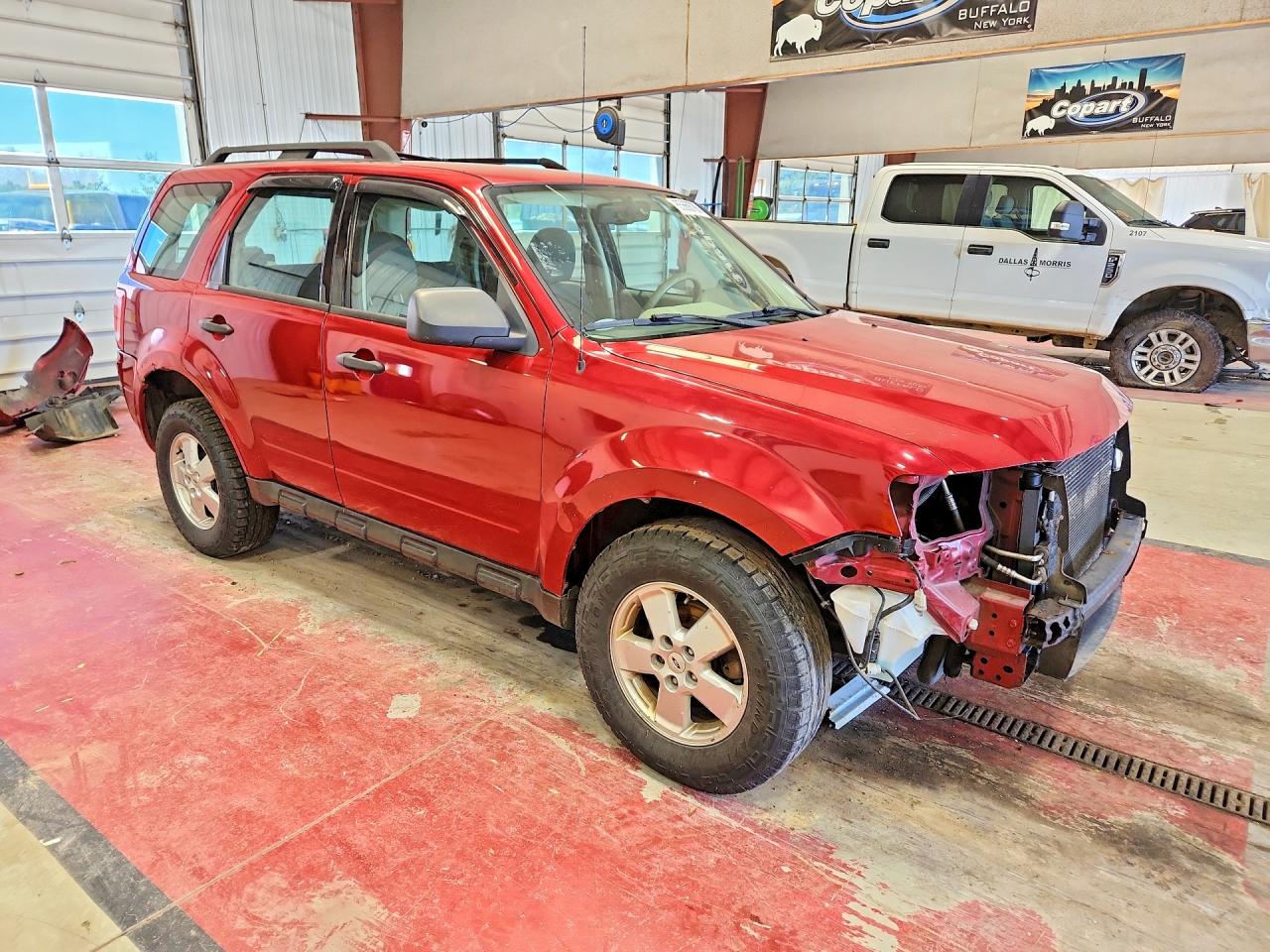 2010 Ford Escape Xls Red vin: 1FMCU9C77AKB77063