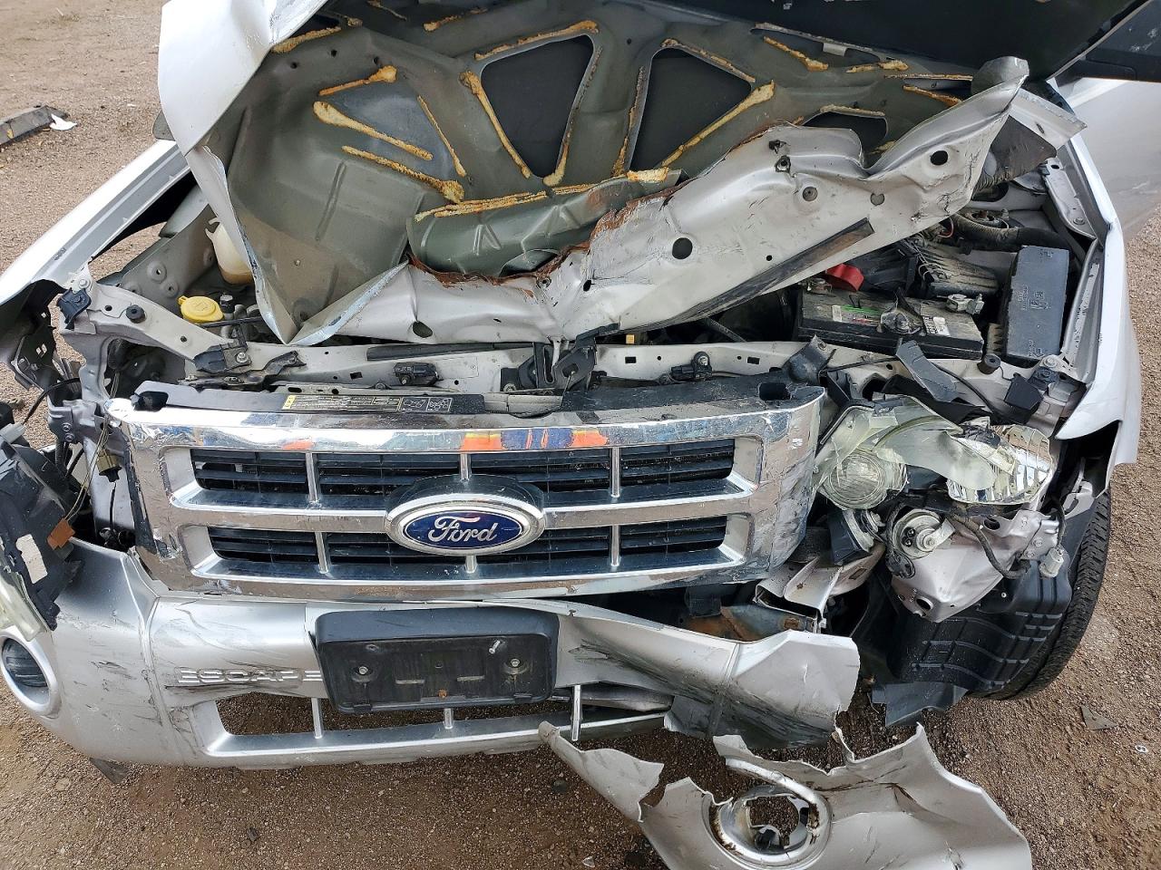 2011 Ford Escape Xls Silver vin: 1FMCU9C77BKB24686