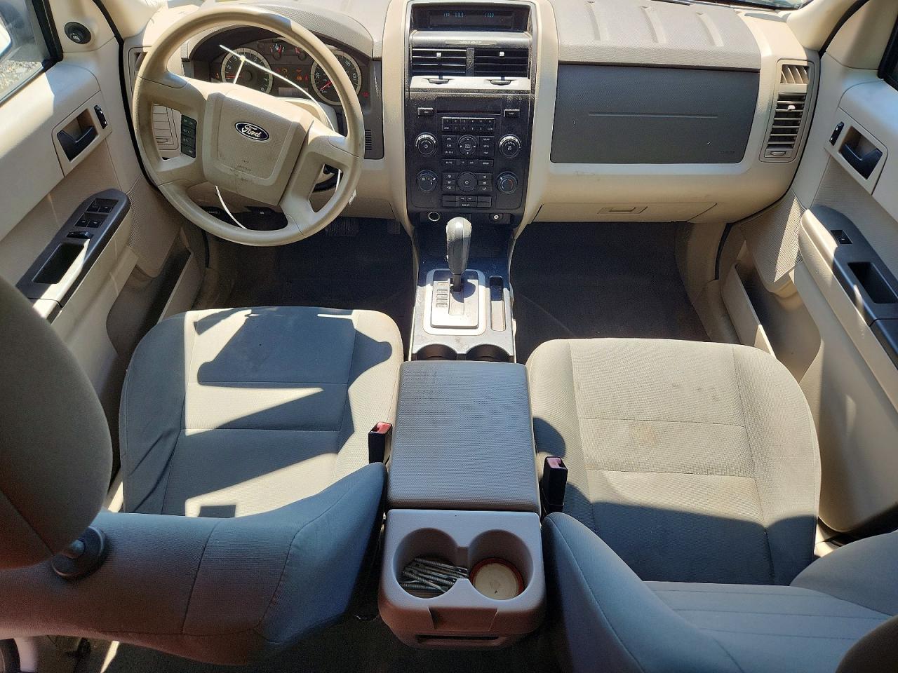 2012 Ford Escape Xls White vin: 1FMCU9C78CKB33155