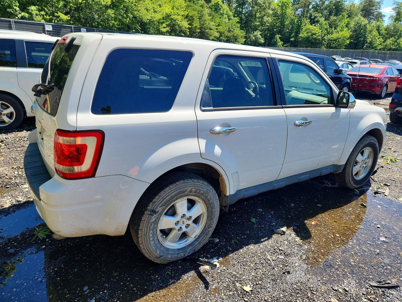 2012 Ford Escape Xls White vin: 1FMCU9C78CKB33155