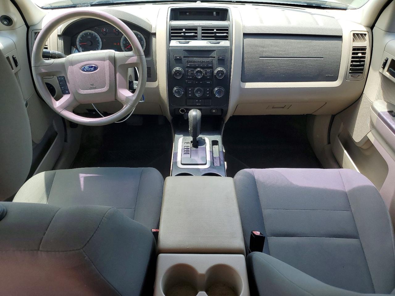 2010 Ford Escape Xls Blue vin: 1FMCU9C79AKA02216
