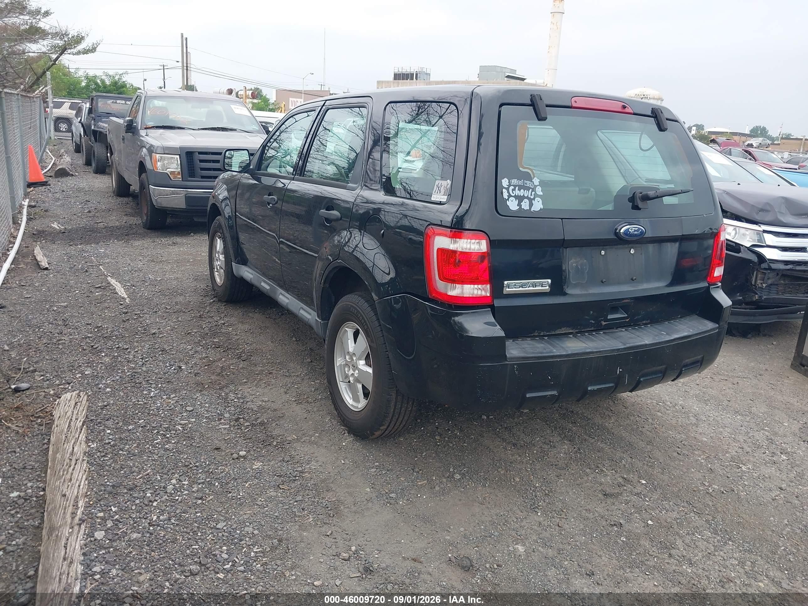 2010 Ford Escape Xls Black vin: 1FMCU9C79AKB81017