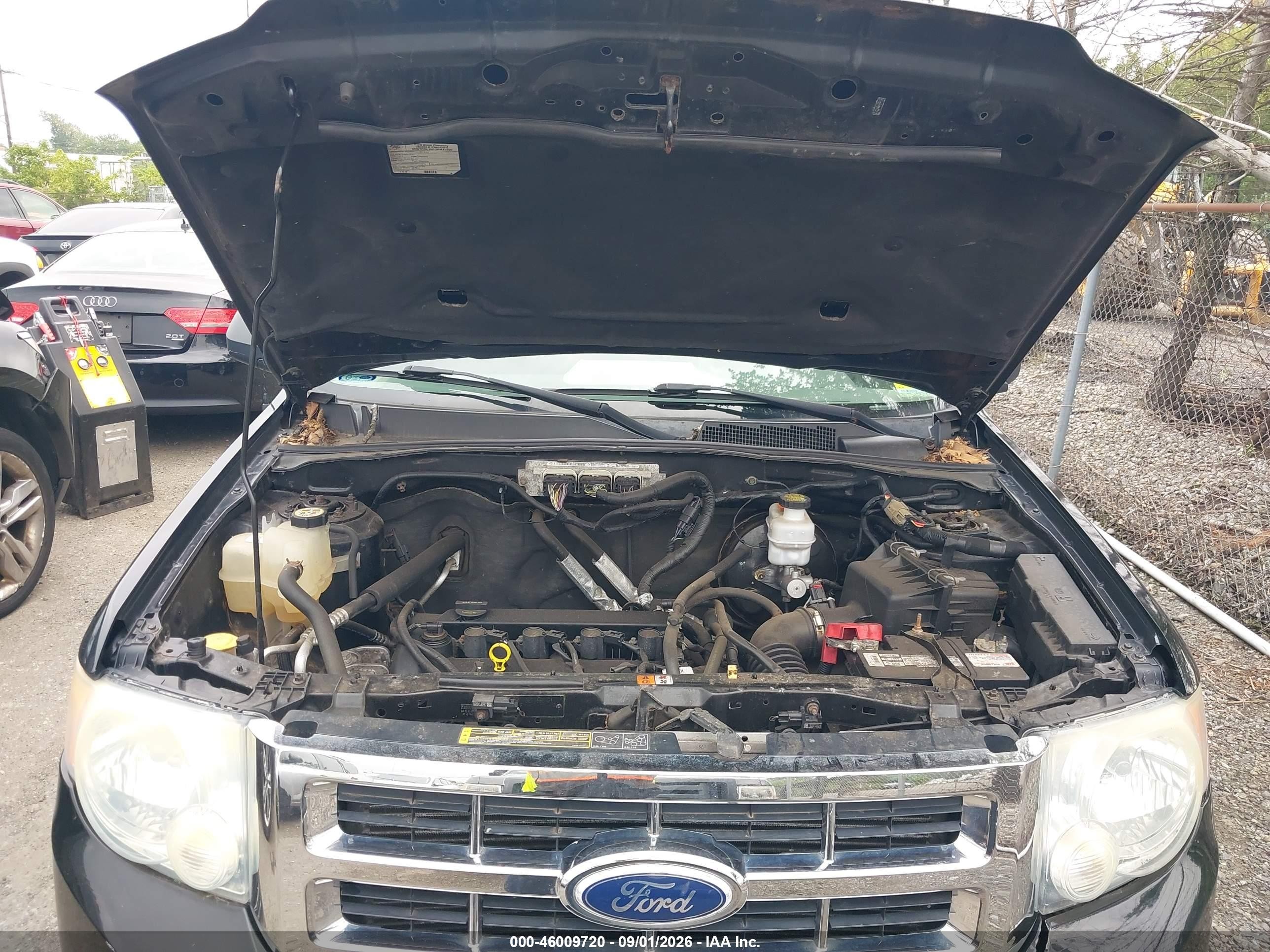 2010 Ford Escape Xls Black vin: 1FMCU9C79AKB81017