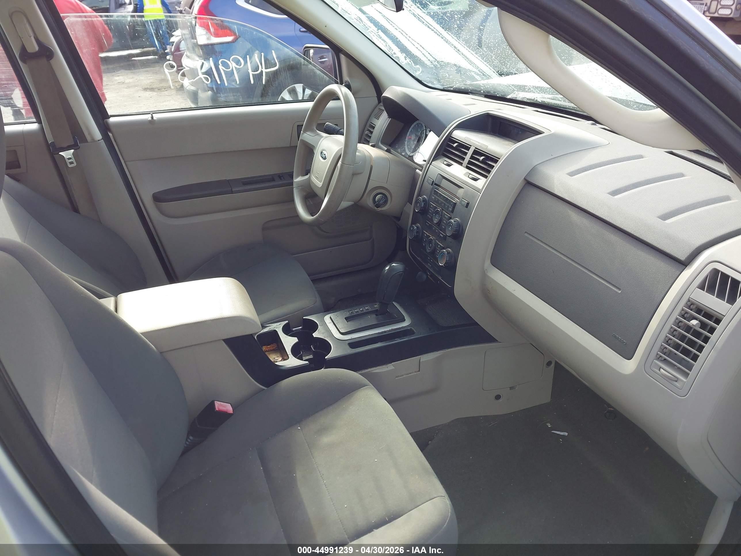 2010 Ford Escape Xls Gray vin: 1FMCU9C79AKC63524