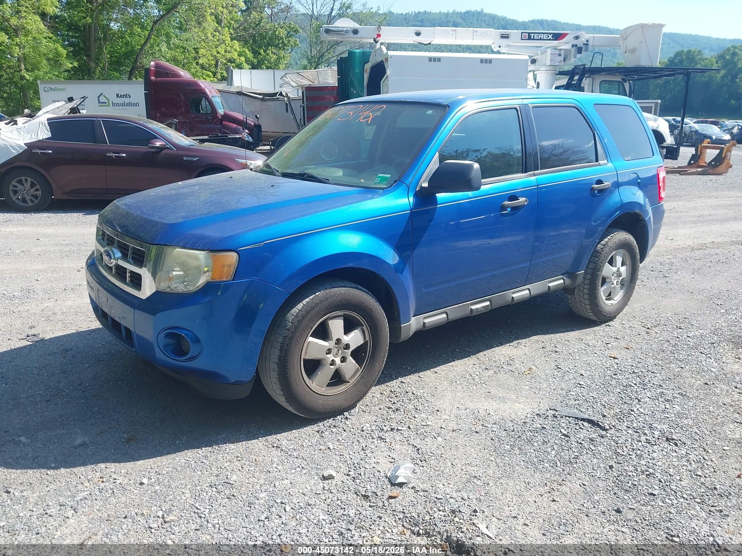 2011 Ford Escape Xls Синий vin: 1FMCU9C7XBKC24636