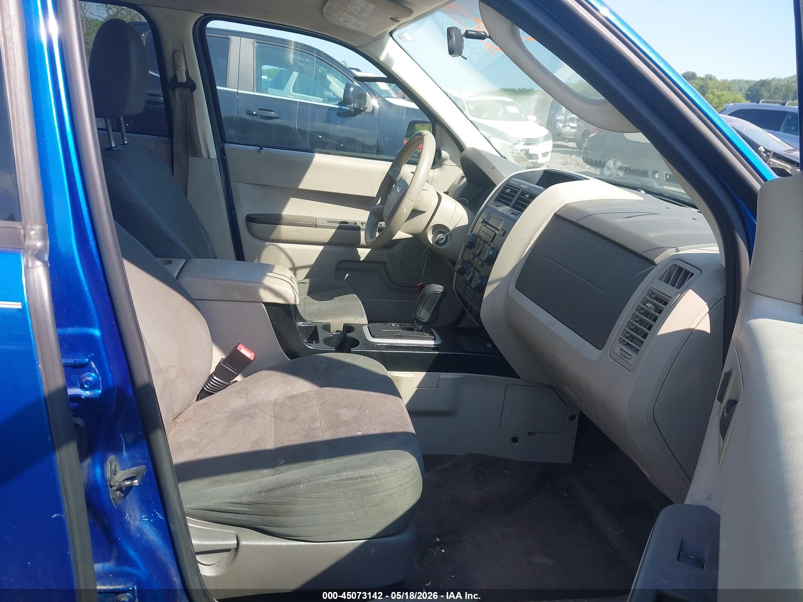 2011 Ford Escape Xls Синий vin: 1FMCU9C7XBKC24636