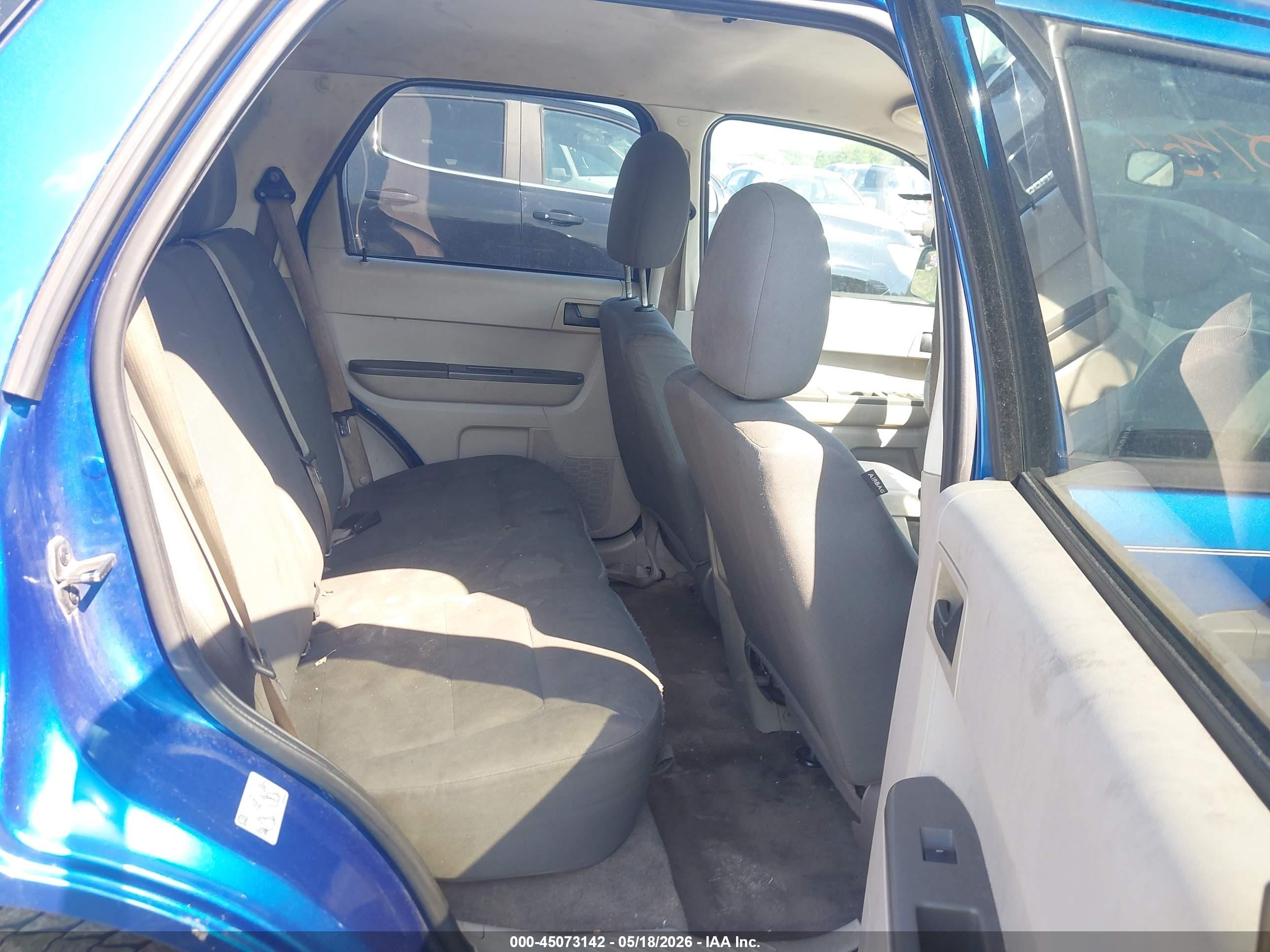 2011 Ford Escape Xls Синий vin: 1FMCU9C7XBKC24636