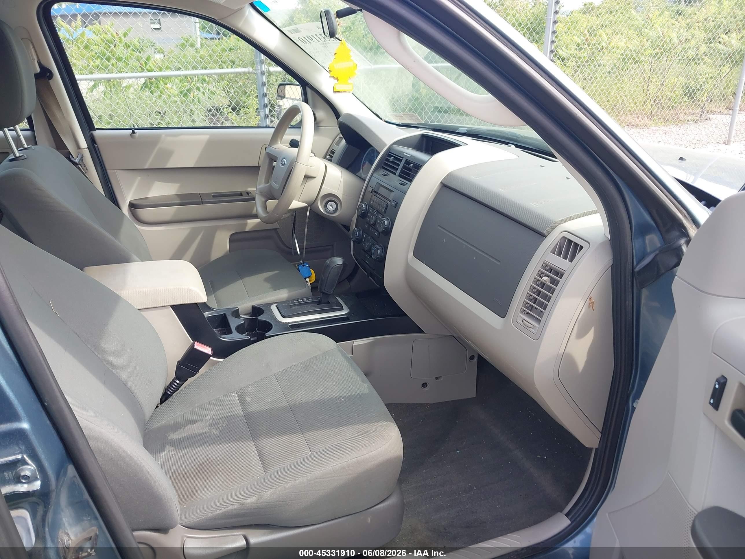 2012 Ford Escape Xls Light Blue vin: 1FMCU9C7XCKA67689