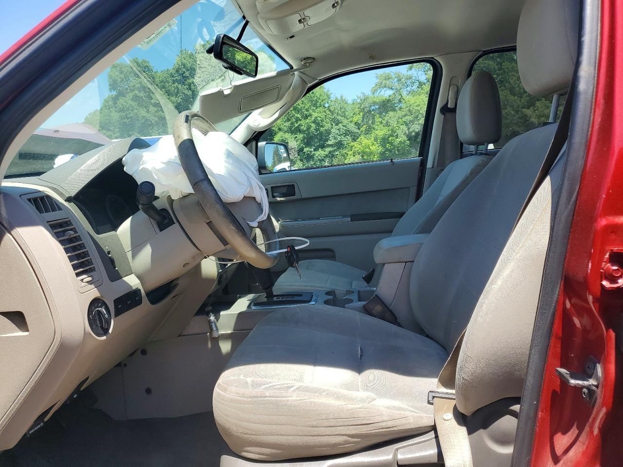 2010 Ford Escape Xlt Maroon vin: 1FMCU9D70AKC91047