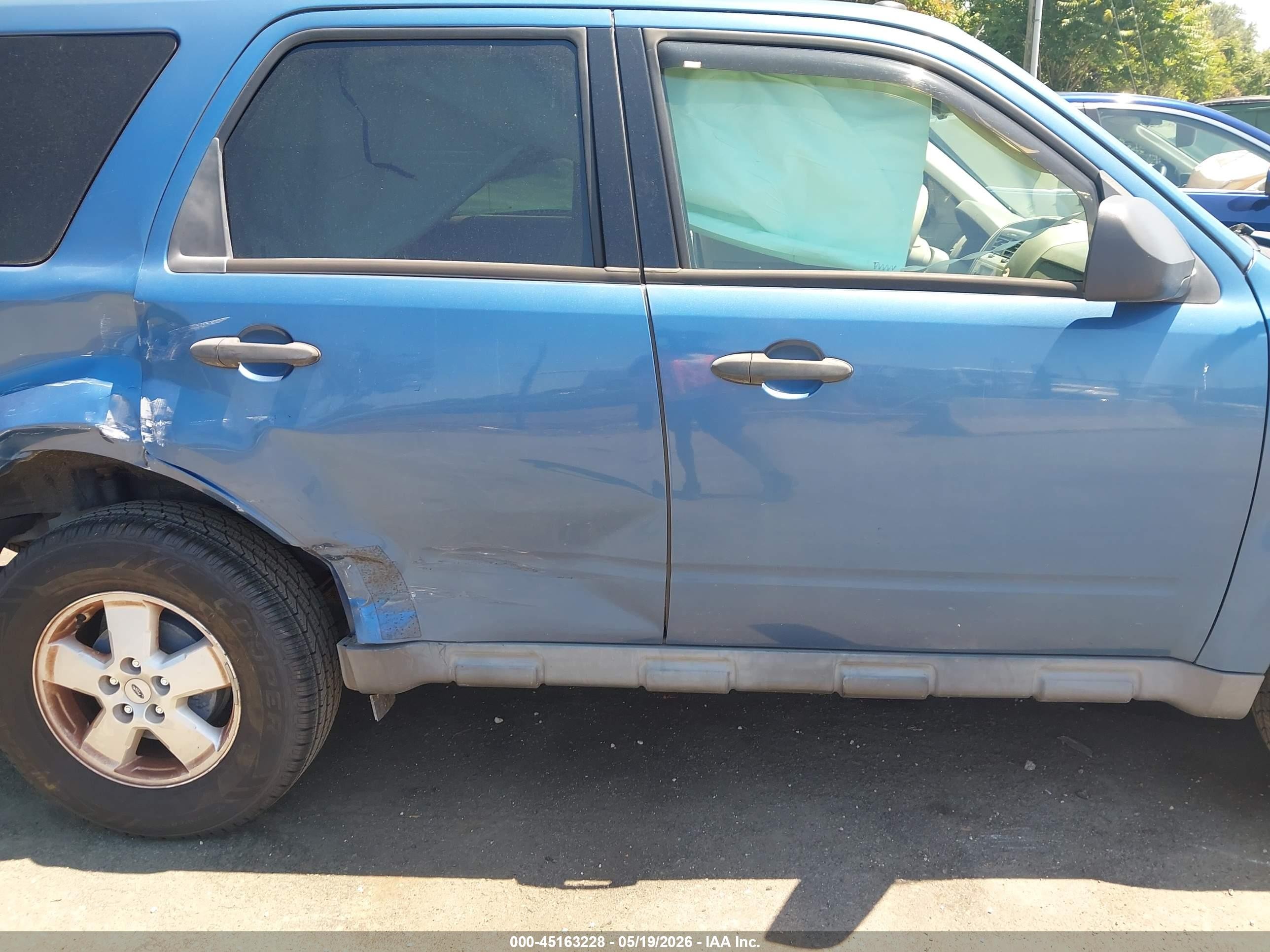 2010 Ford Escape Xlt Blue vin: 1FMCU9D70AKC91095