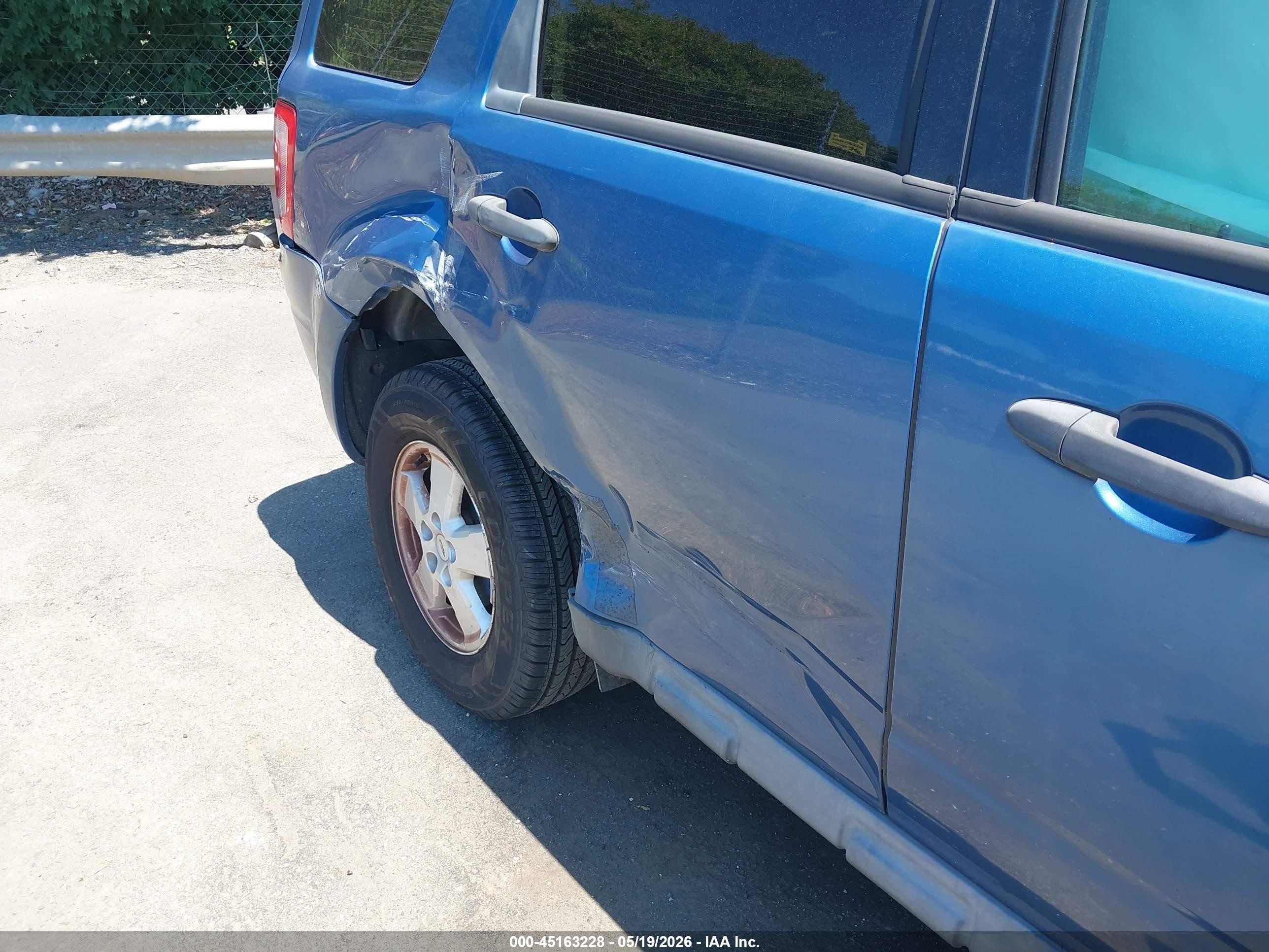 2010 Ford Escape Xlt Blue vin: 1FMCU9D70AKC91095
