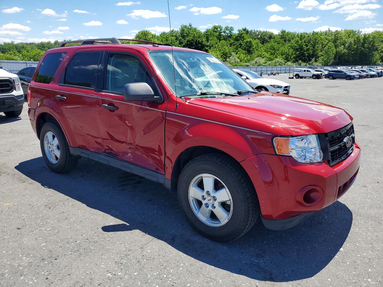 2011 Ford Escape Xlt Red vin: 1FMCU9D70BKB82086