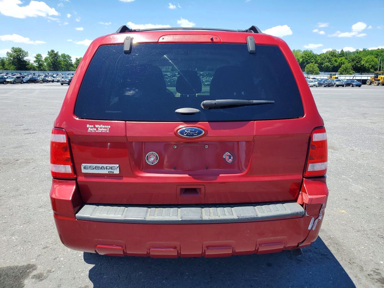 2011 Ford Escape Xlt Red vin: 1FMCU9D70BKB82086