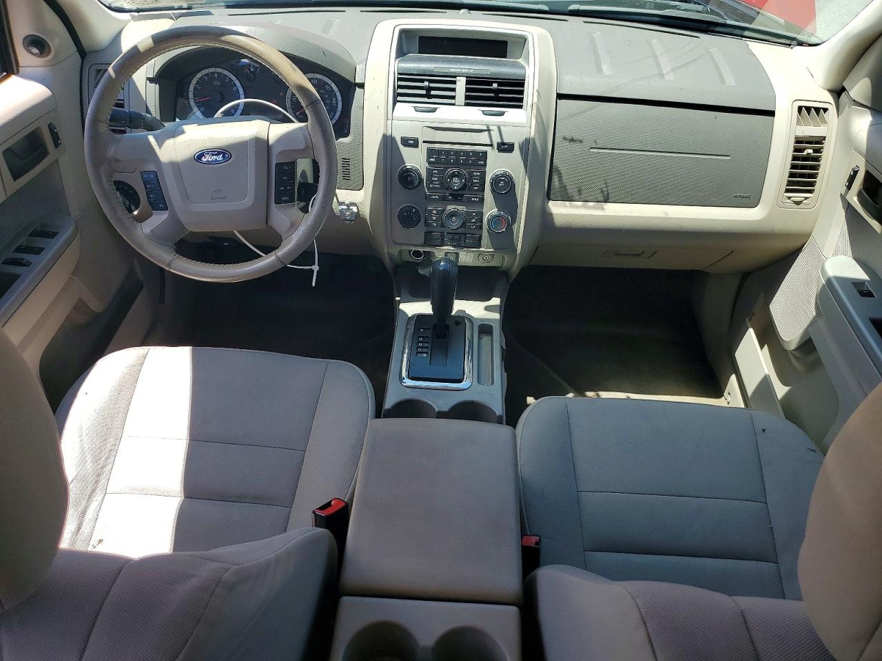 2011 Ford Escape Xlt Red vin: 1FMCU9D70BKB82086