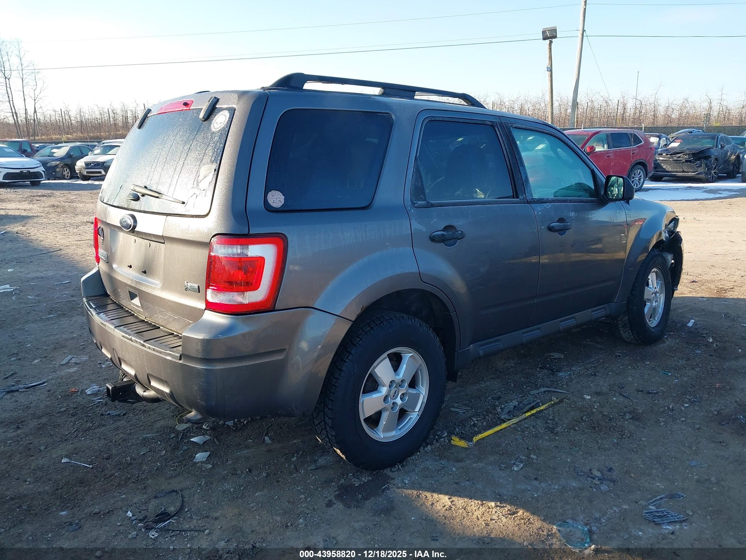 2012 Ford Escape Xlt Gray vin: 1FMCU9D70CKB38087