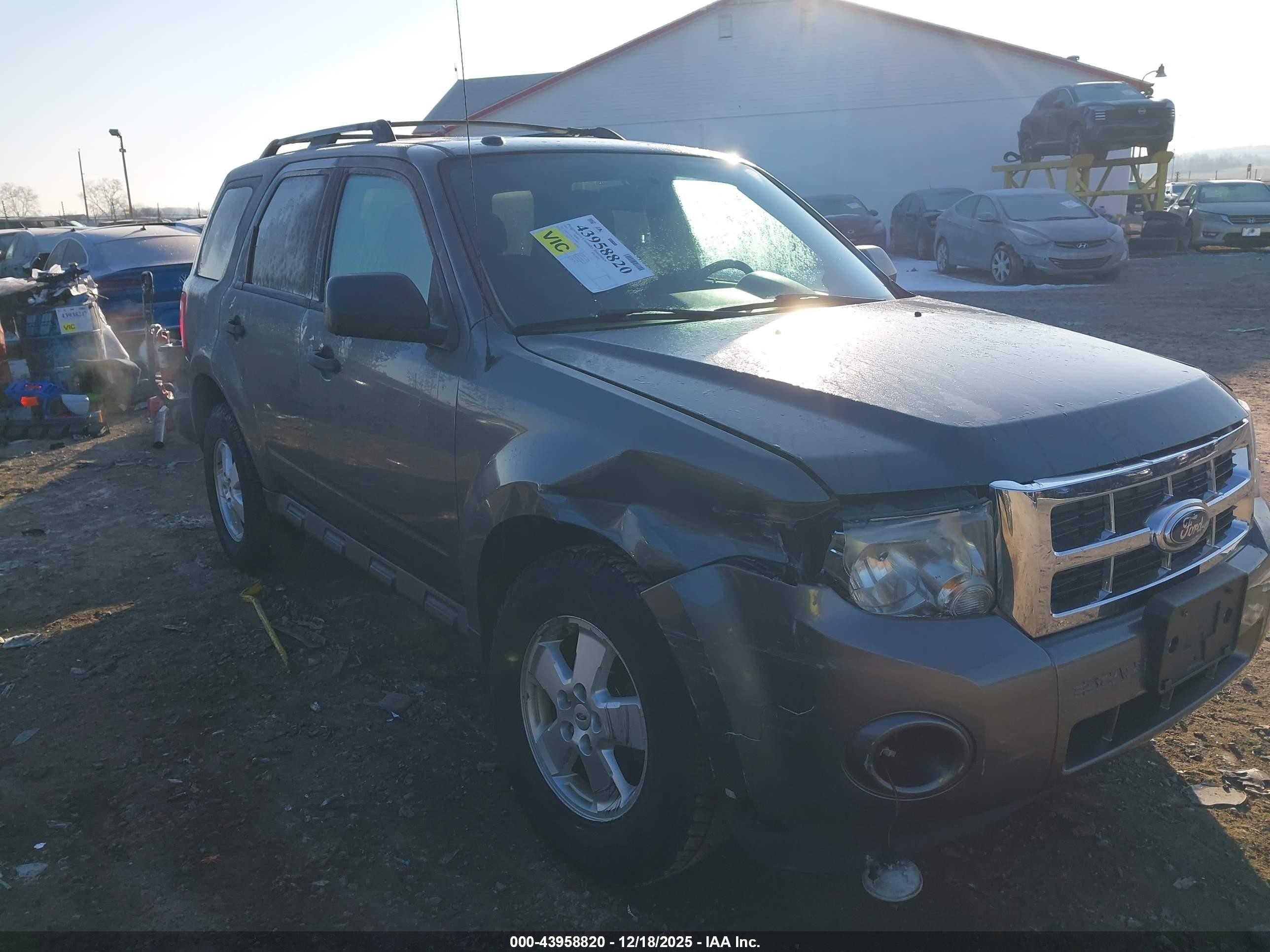 2012 Ford Escape Xlt Gray vin: 1FMCU9D70CKB38087