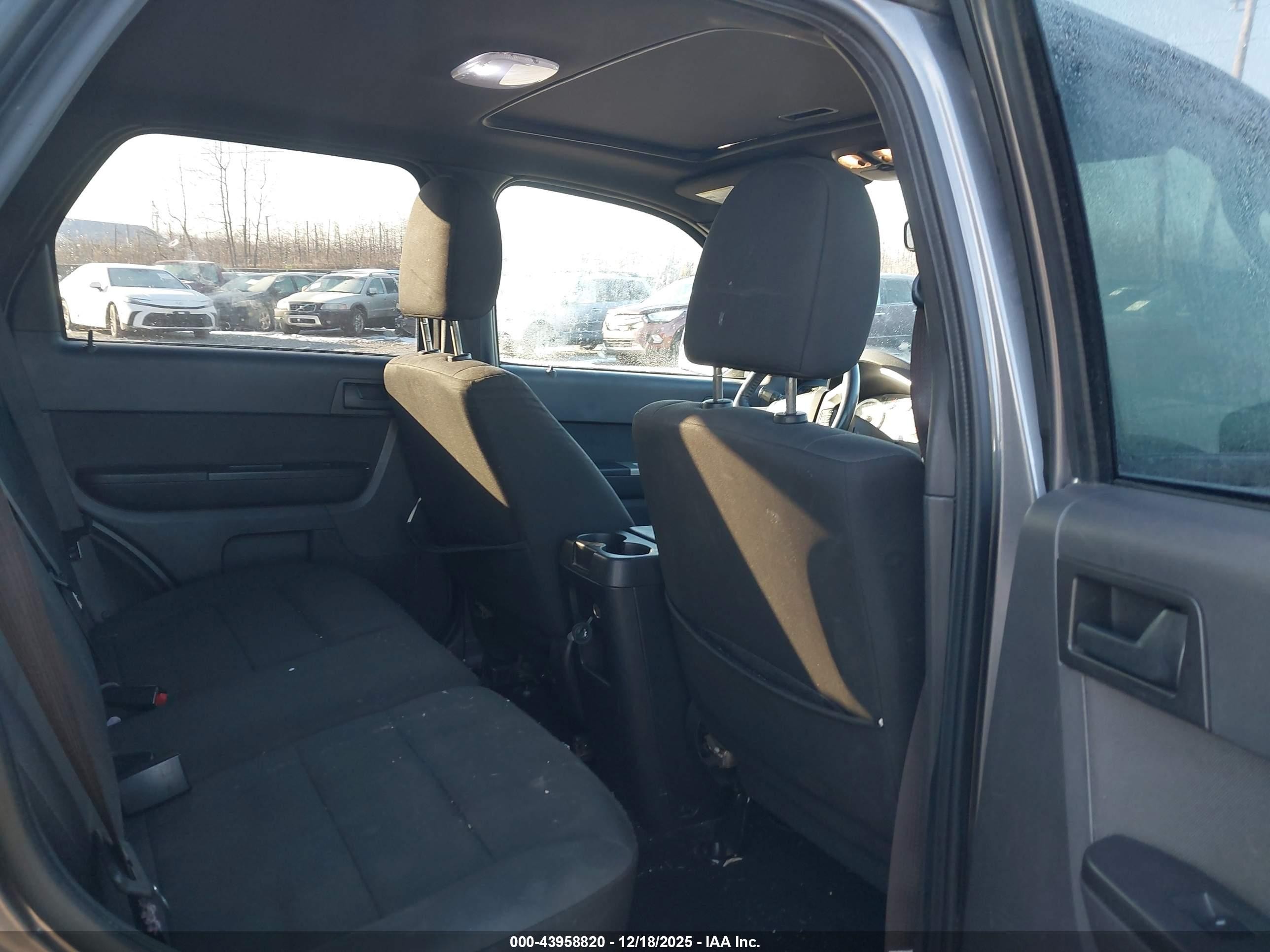 2012 Ford Escape Xlt Gray vin: 1FMCU9D70CKB38087