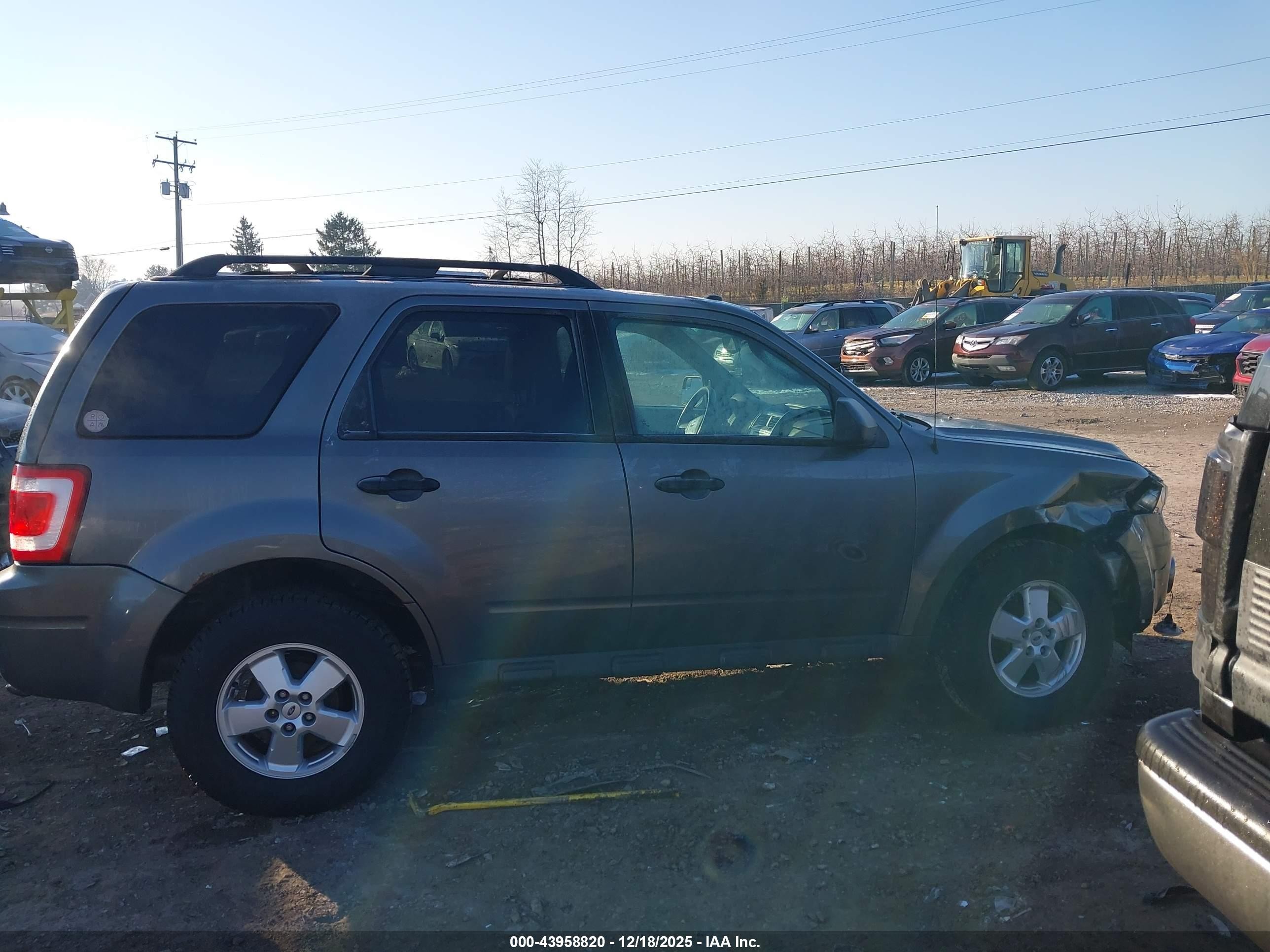 2012 Ford Escape Xlt Gray vin: 1FMCU9D70CKB38087
