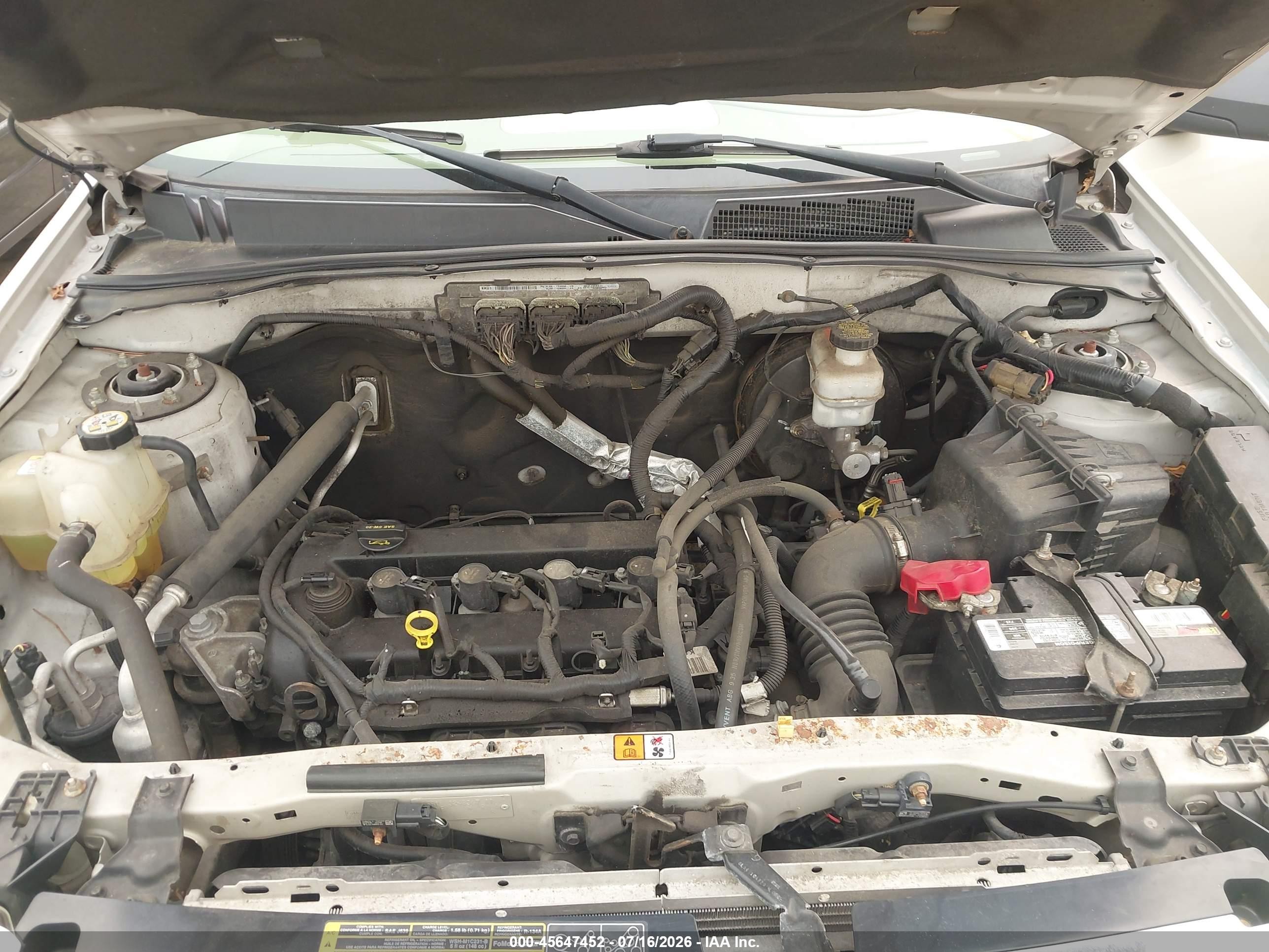2010 Ford Escape Xlt Золотой vin: 1FMCU9D71AKB20937