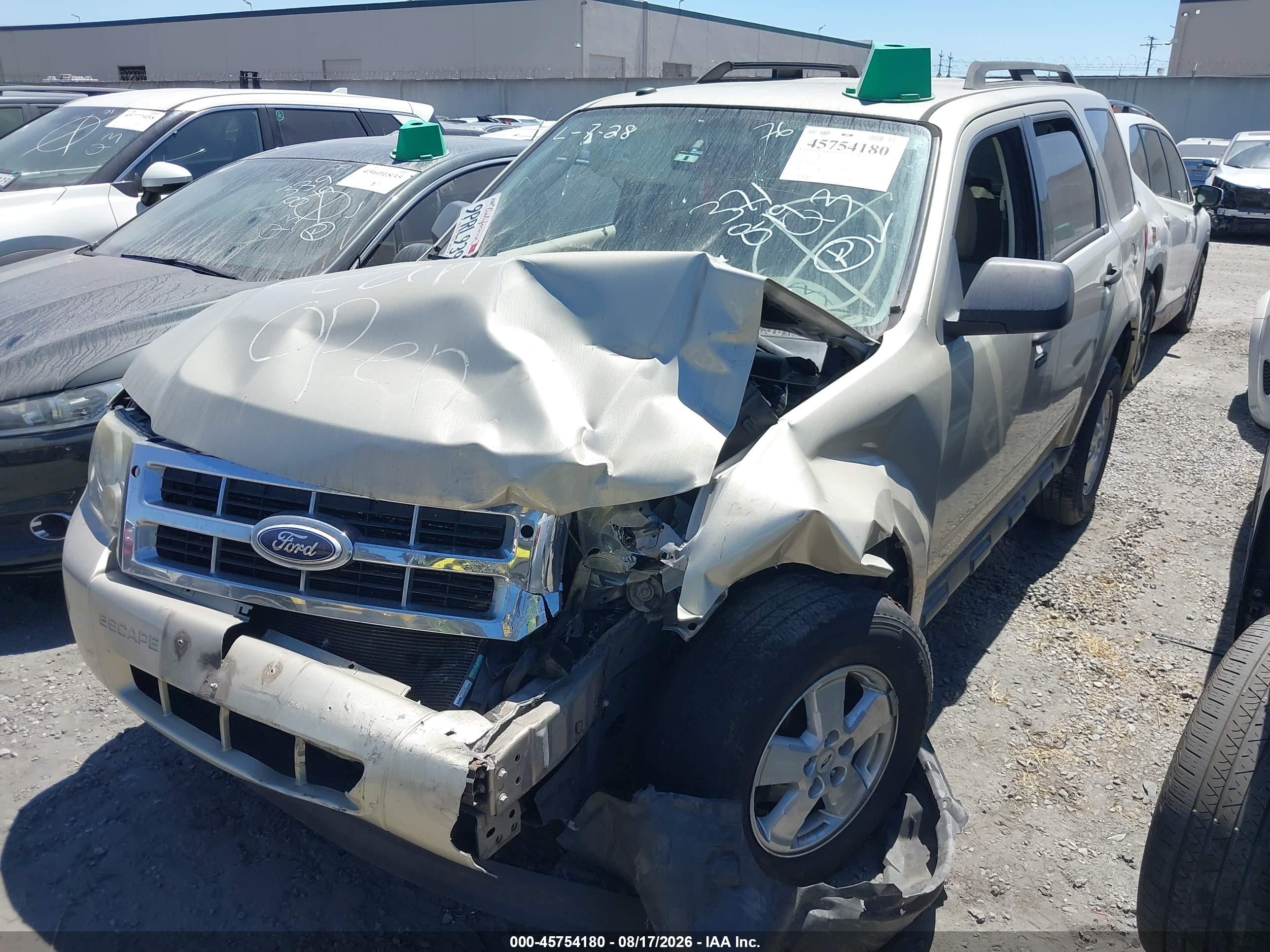 2010 Ford Escape Xlt Champagne vin: 1FMCU9D71AKC72555