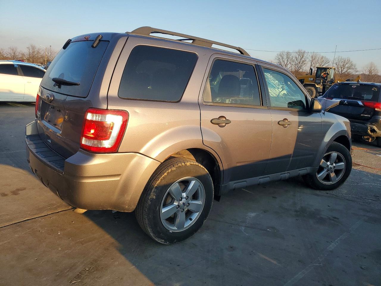 2011 Ford Escape Xlt Gray vin: 1FMCU9D71BKA06003